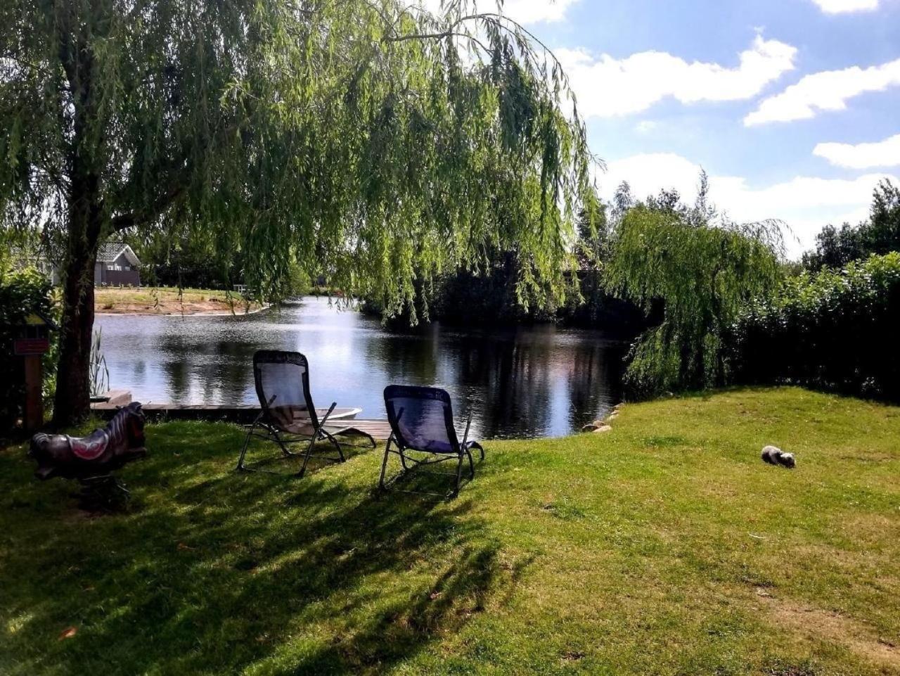Ferienhaus in Neuringe mit Whirlpool, Grill und Terrasse