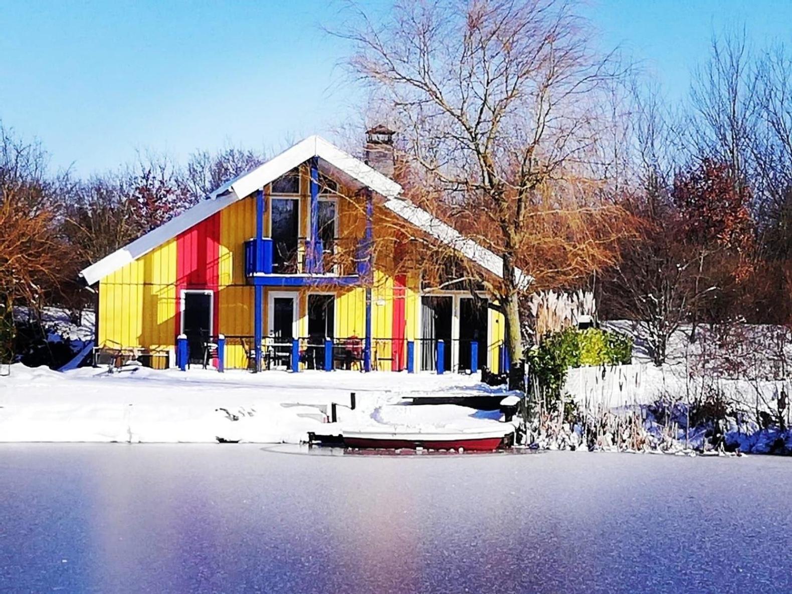 Ferienhaus in Neuringe mit Whirlpool, Grill und Terrasse