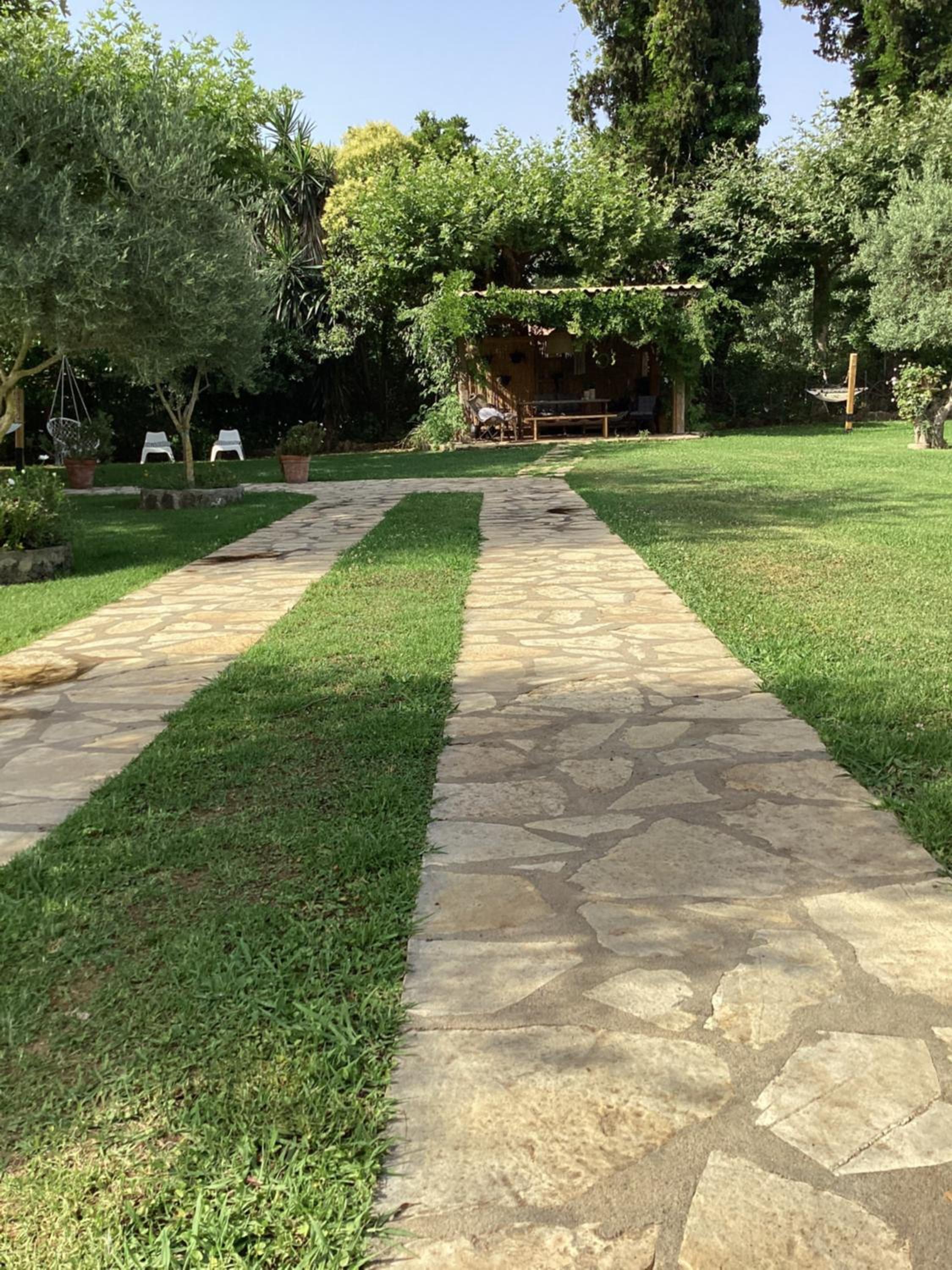 Bangallows Tartaya Residence