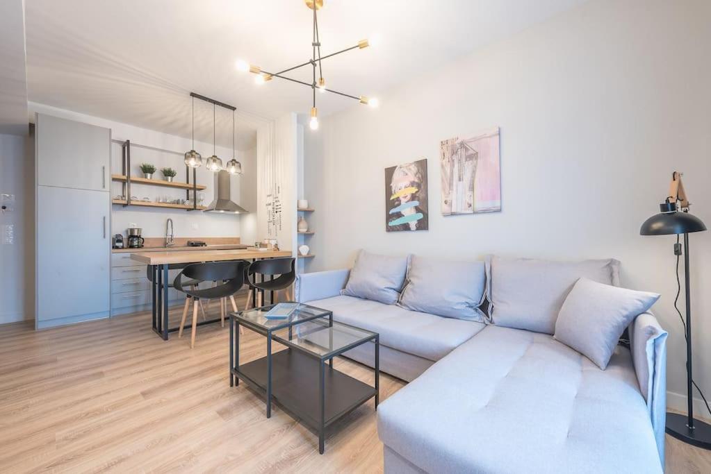 Superior Apartment in Gazi with Rooftop Acropolis View Access