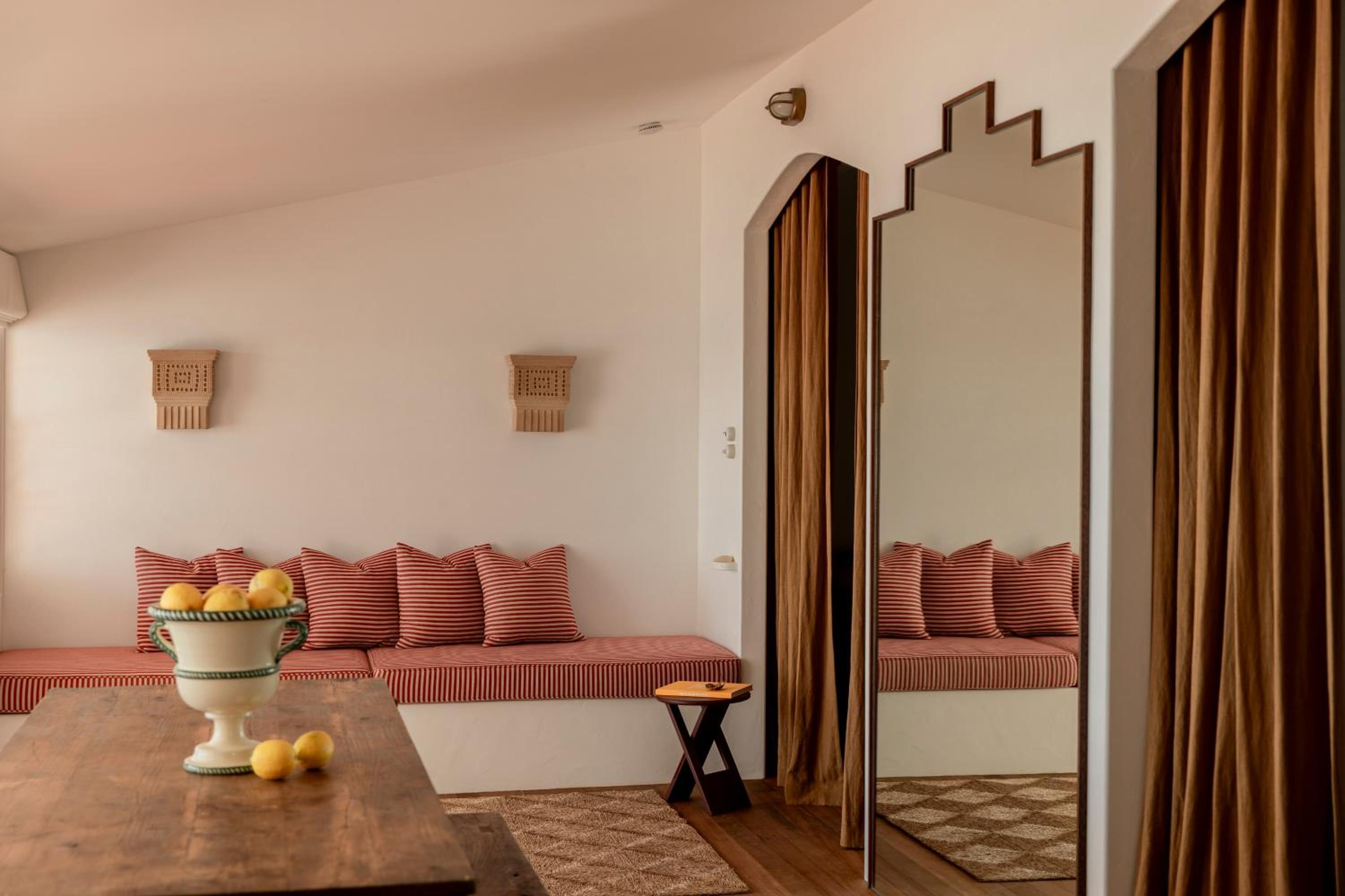 Il Delfino Seaside Inn