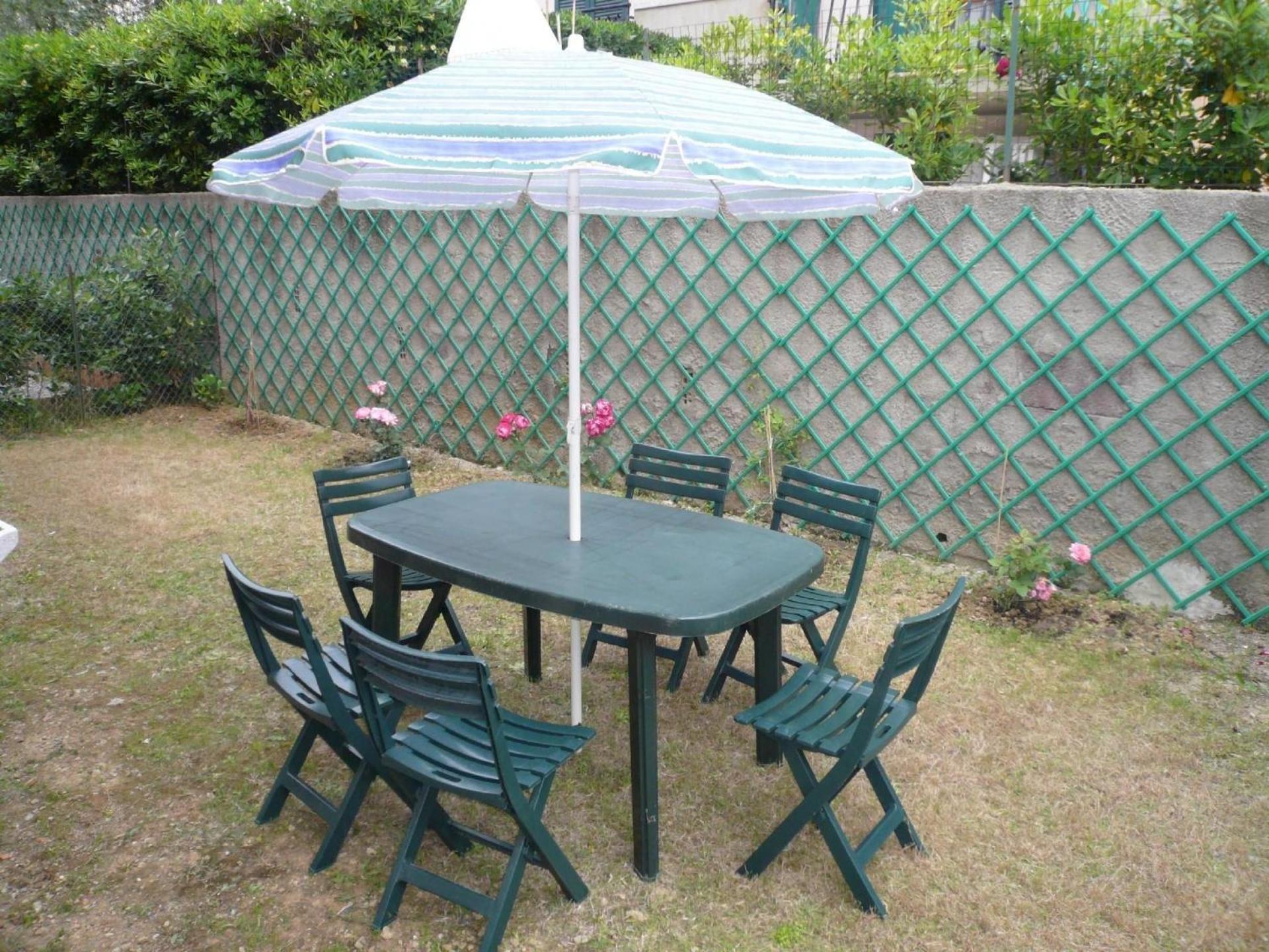 Ferienwohnung mit privatem Garten, nur wenige Meter vom Meer entfernt ideal für Familien mit Kindern oder Freunde view 2