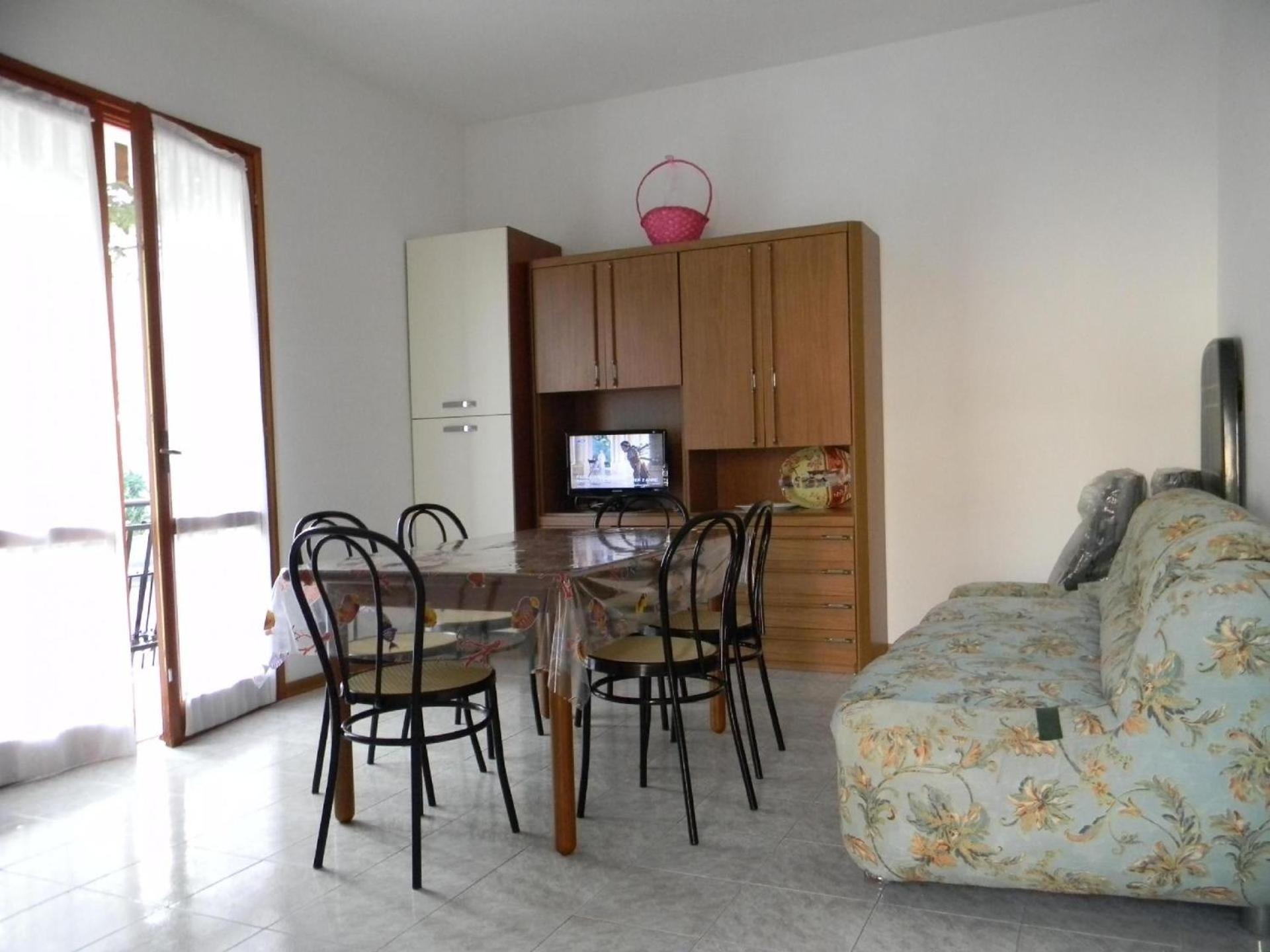 Ferienwohnung mit privatem Garten, nur wenige Meter vom Meer entfernt ideal für Familien mit Kindern oder Freunde view 3