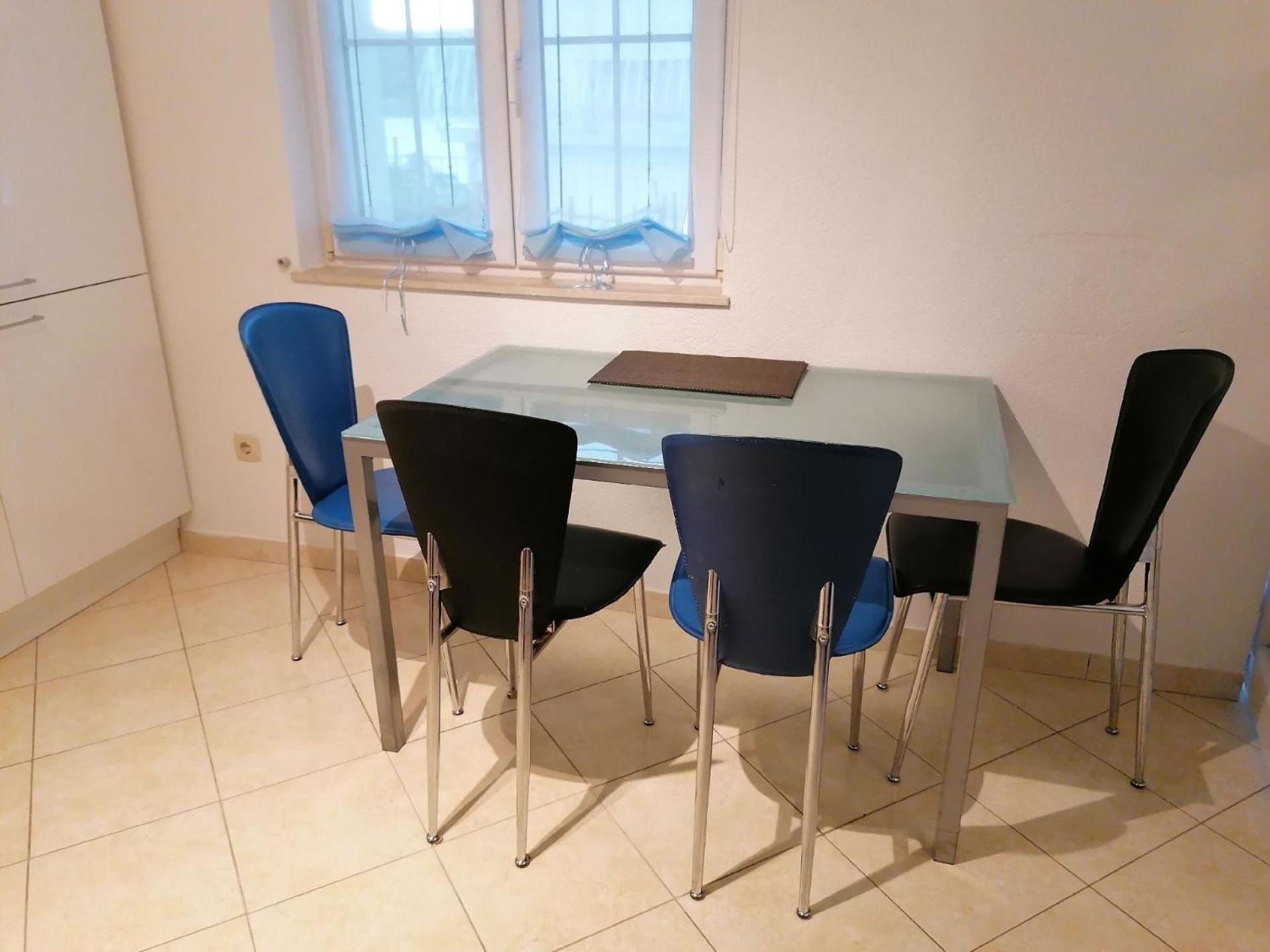 Erdgeschosswohnung Mit Terrasse Und Meerblick view 3