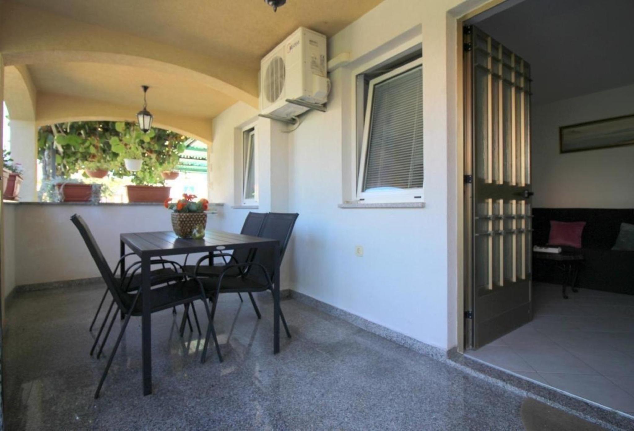 Ferienwohnung Pineta 1 mit Terrasse in Strandnähe view 2