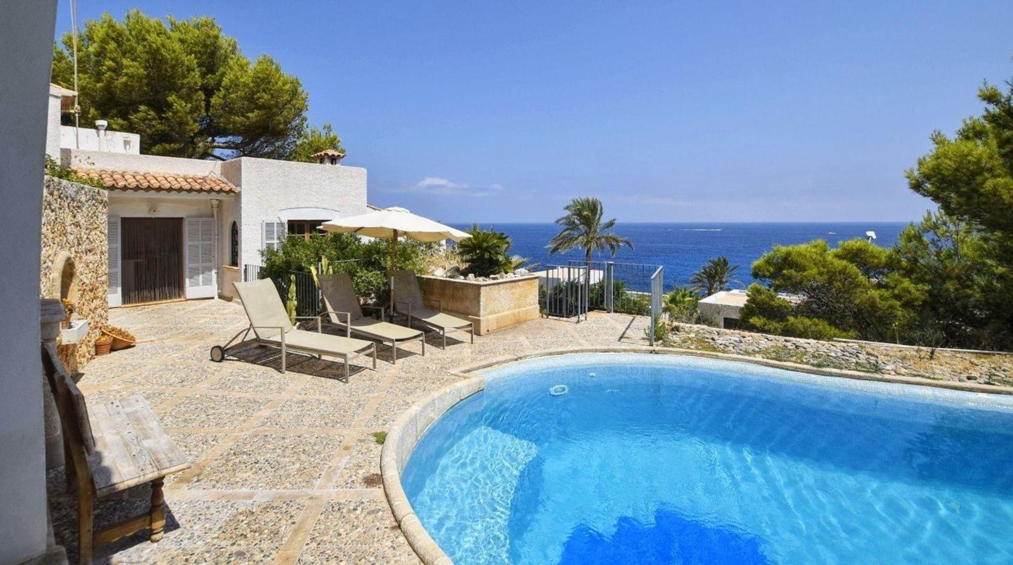 Unglaubliche Villa mit Meerblick und Pool