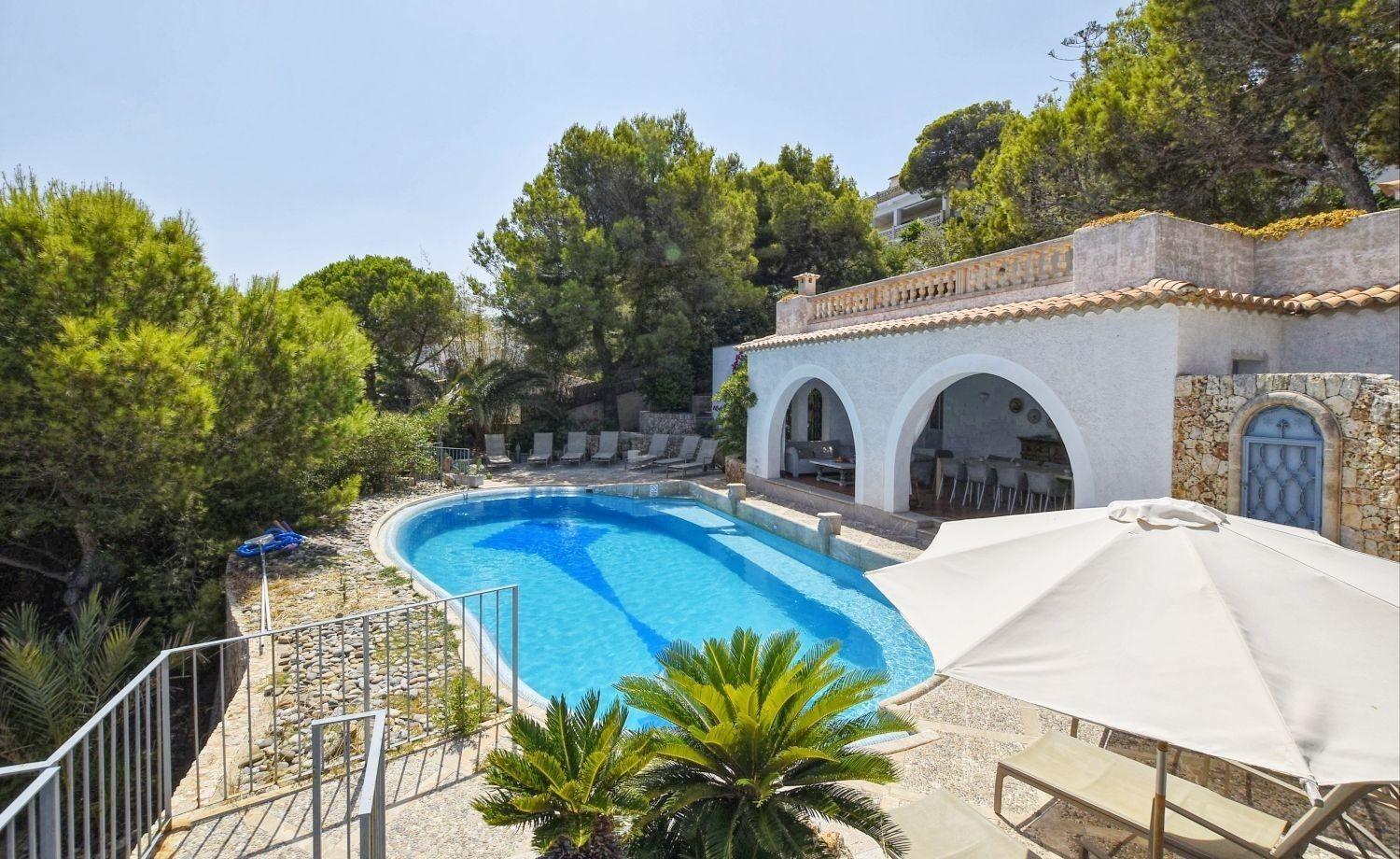 Unglaubliche Villa mit Meerblick und Pool