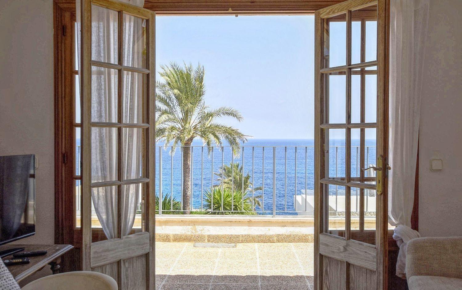 Unglaubliche Villa mit Meerblick und Pool