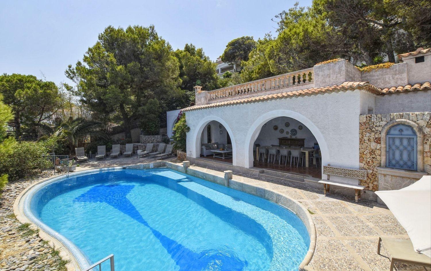 Unglaubliche Villa mit Meerblick und Pool