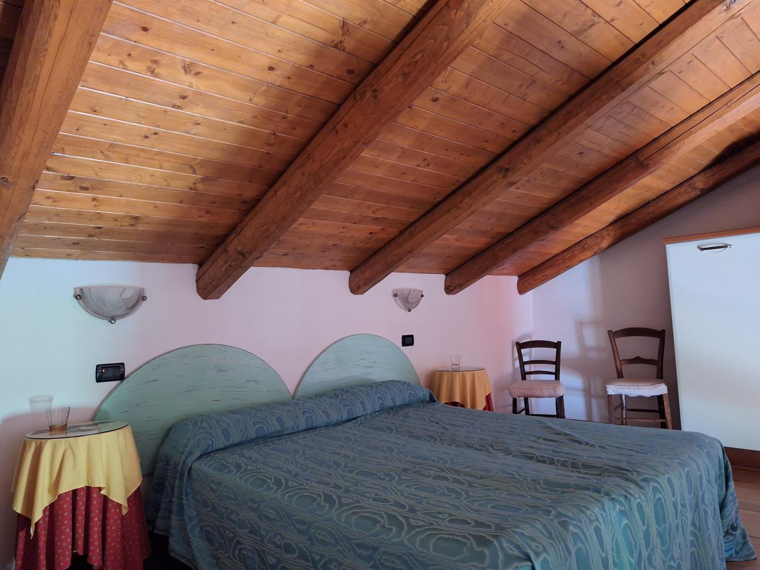 Photo 24