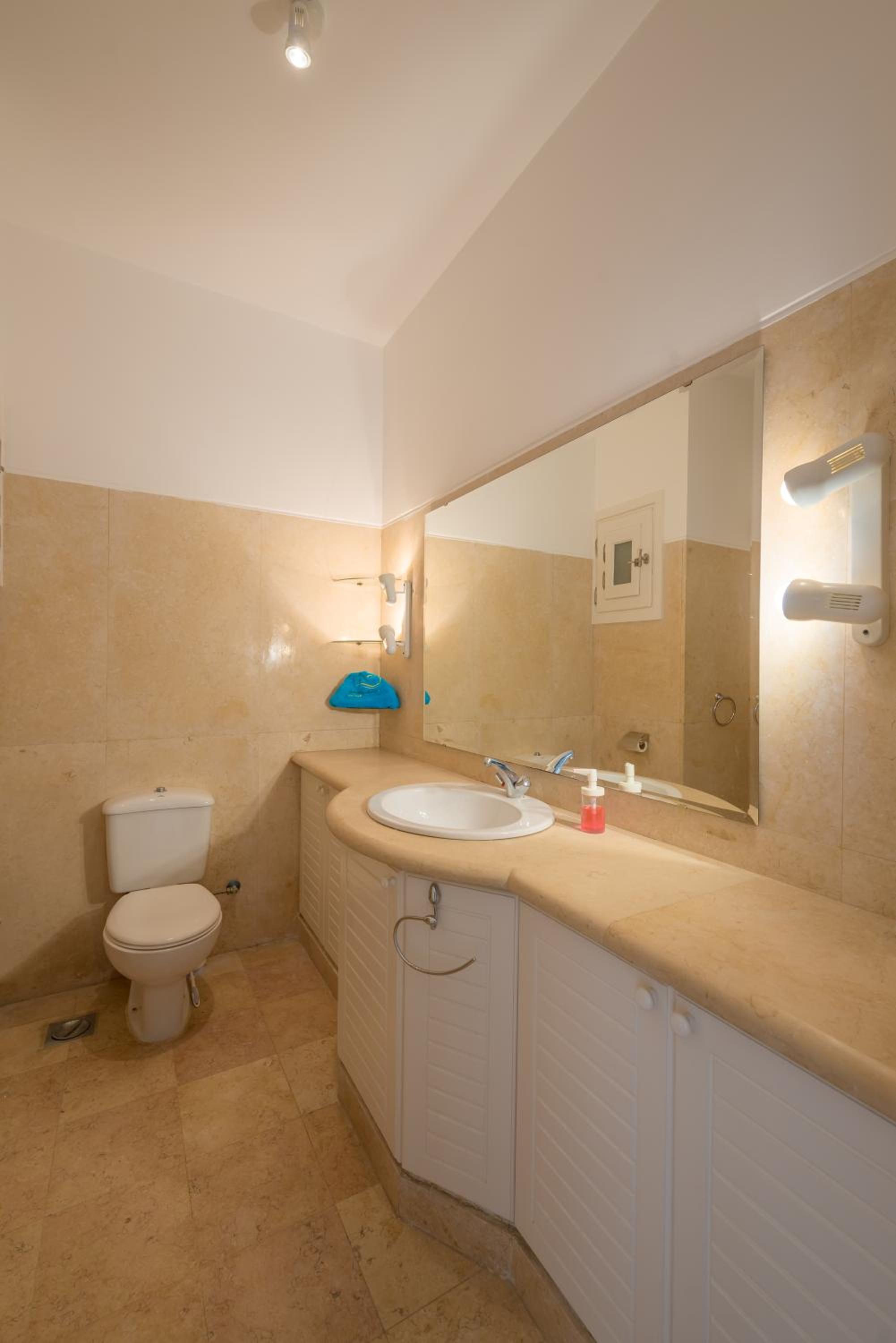Charming Apartment with Pool in prime location