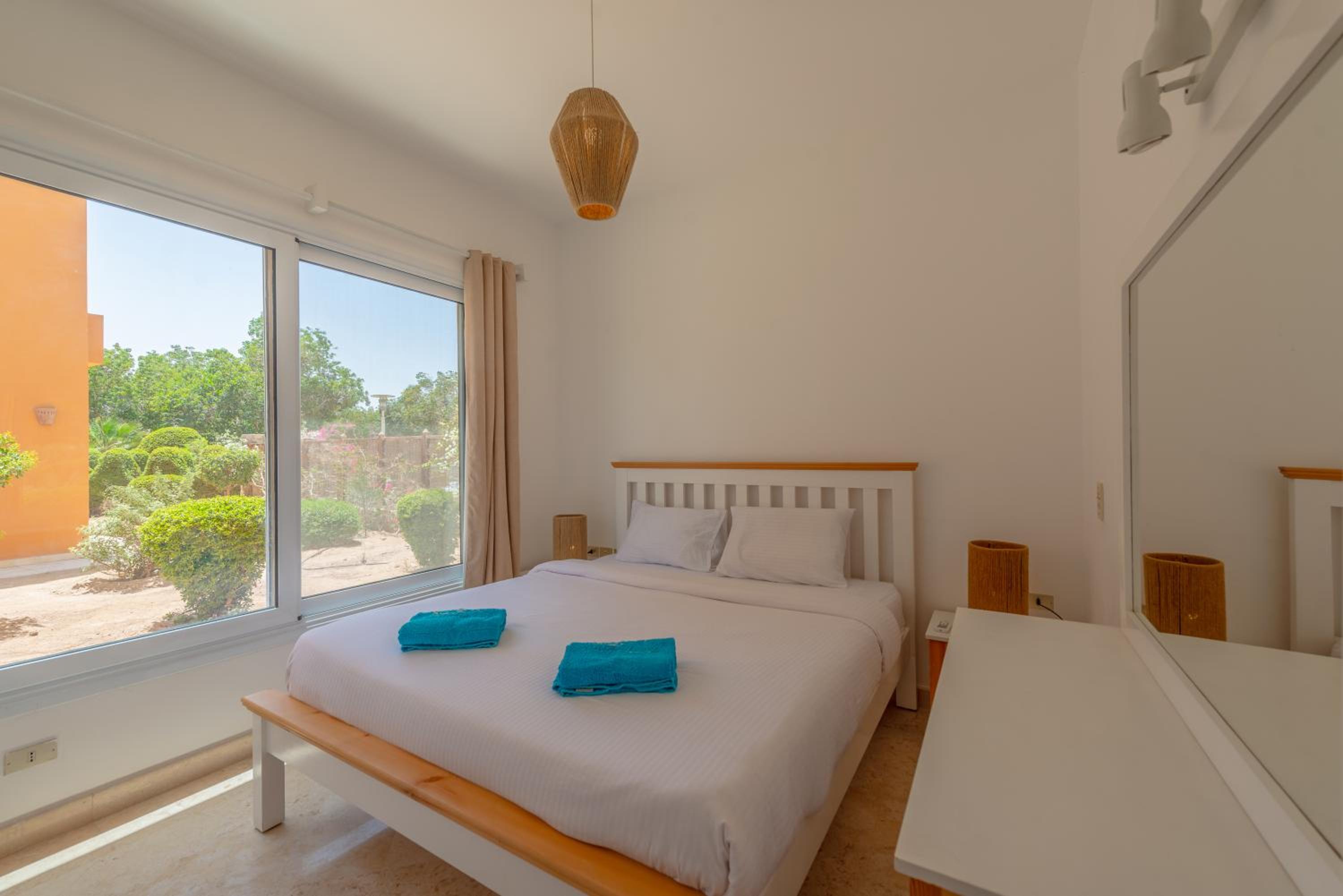 Charming Apartment with Pool in prime location
