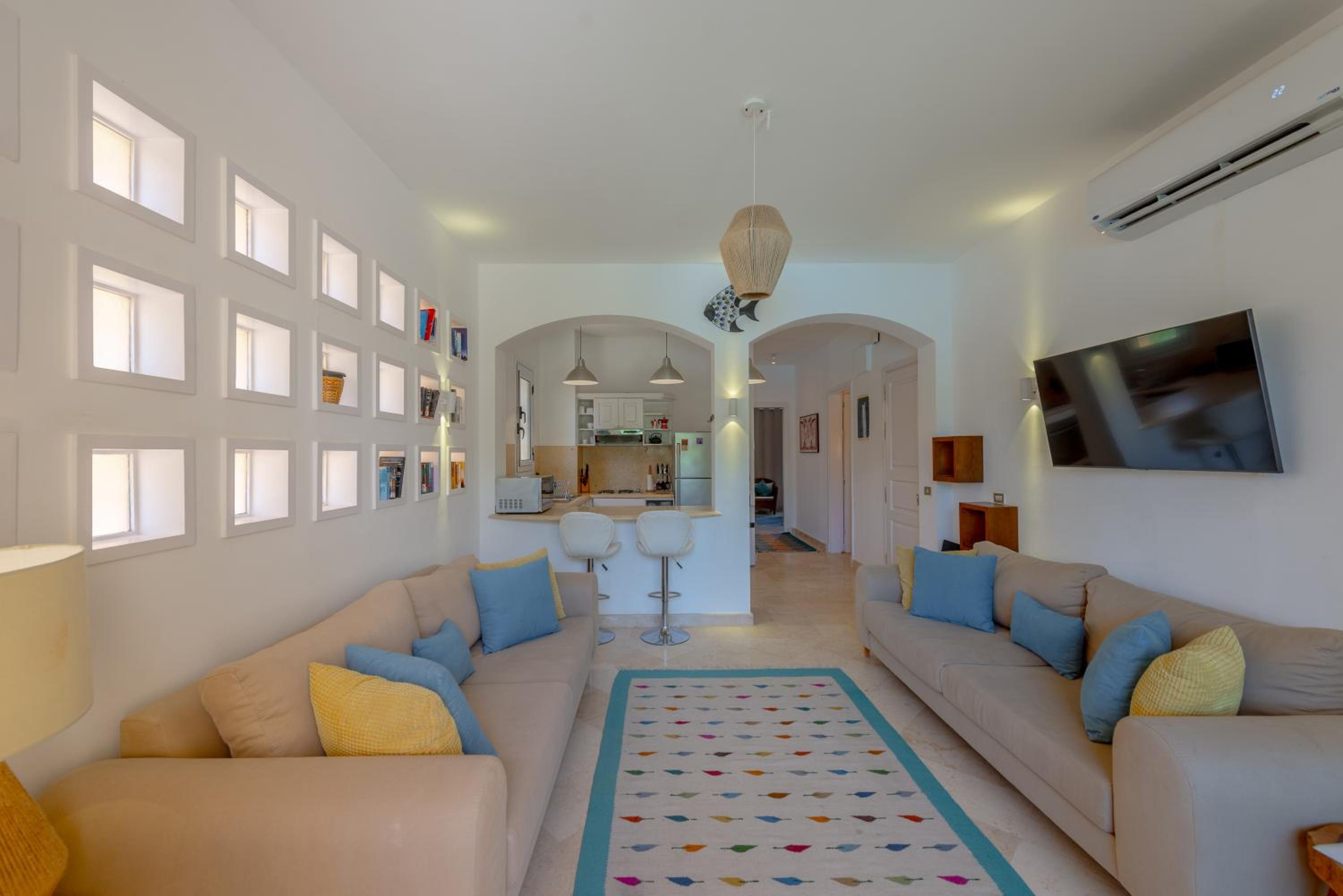 Charming Apartment with Pool in prime location