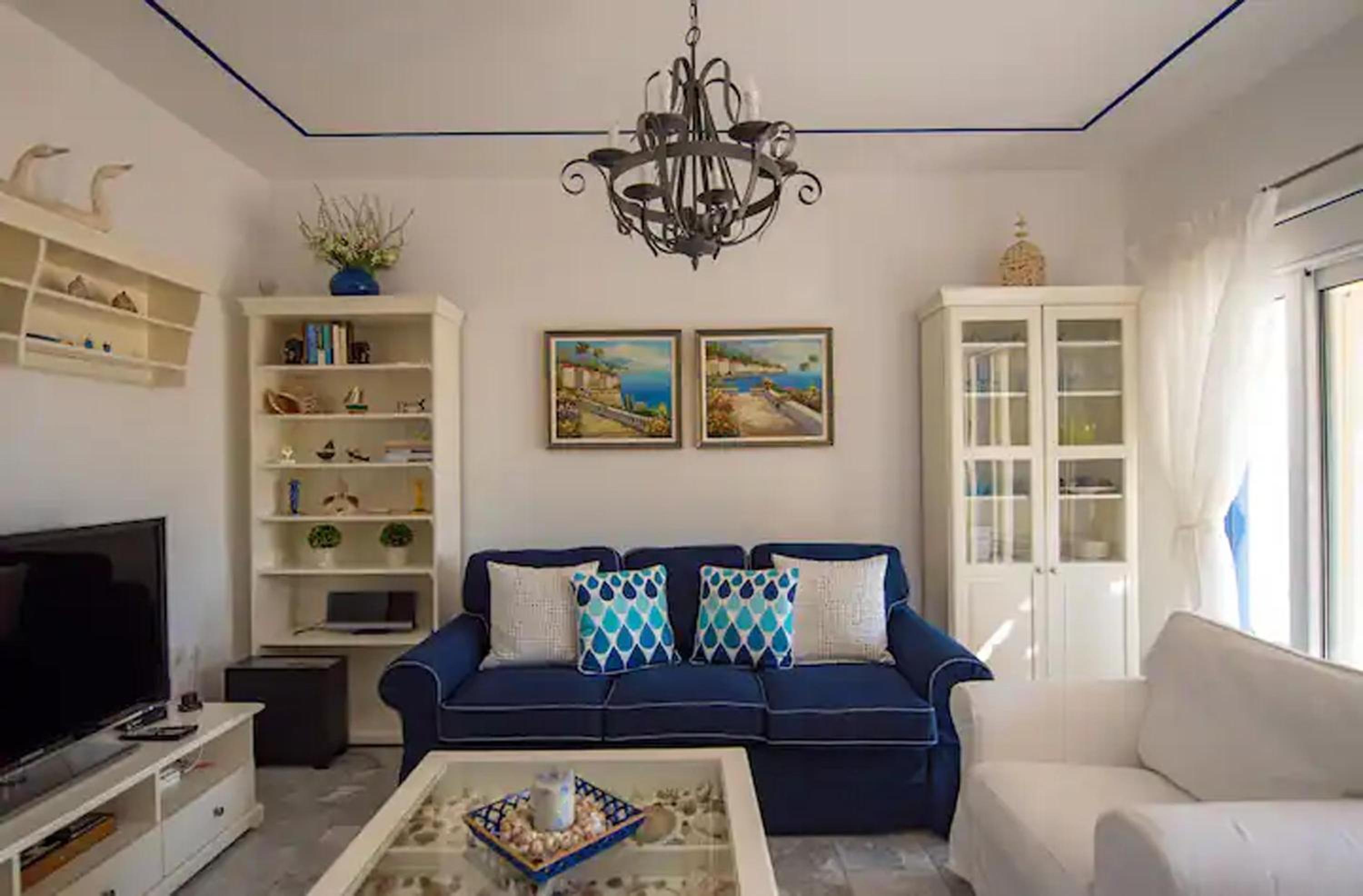 Le Petit Refuge 2 Floor Maisonette with Seaview photo 4