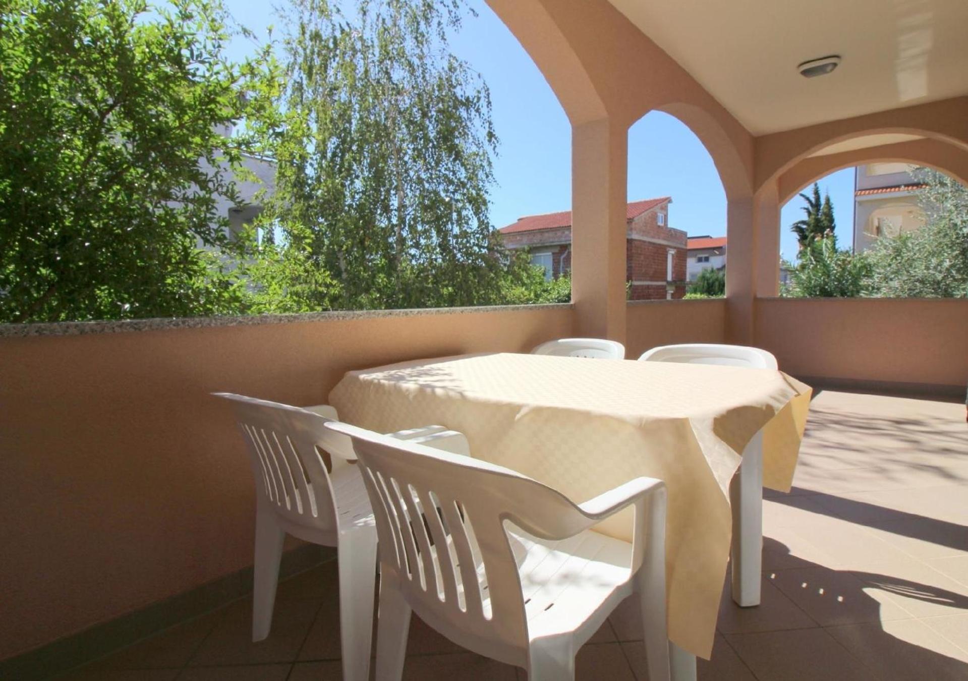 Ferienwohnung Iko 1 in Porec mit Terrasse view 2