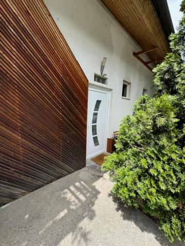 Cozy flat near Tivoli park with free parking view 2