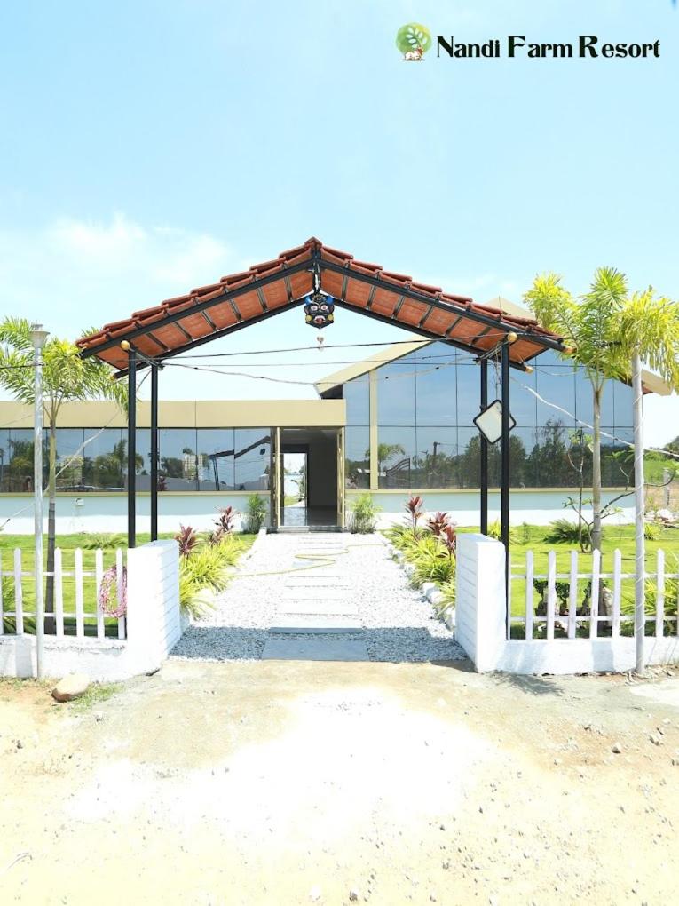 Nandi Farm Resort & Hotel view 2