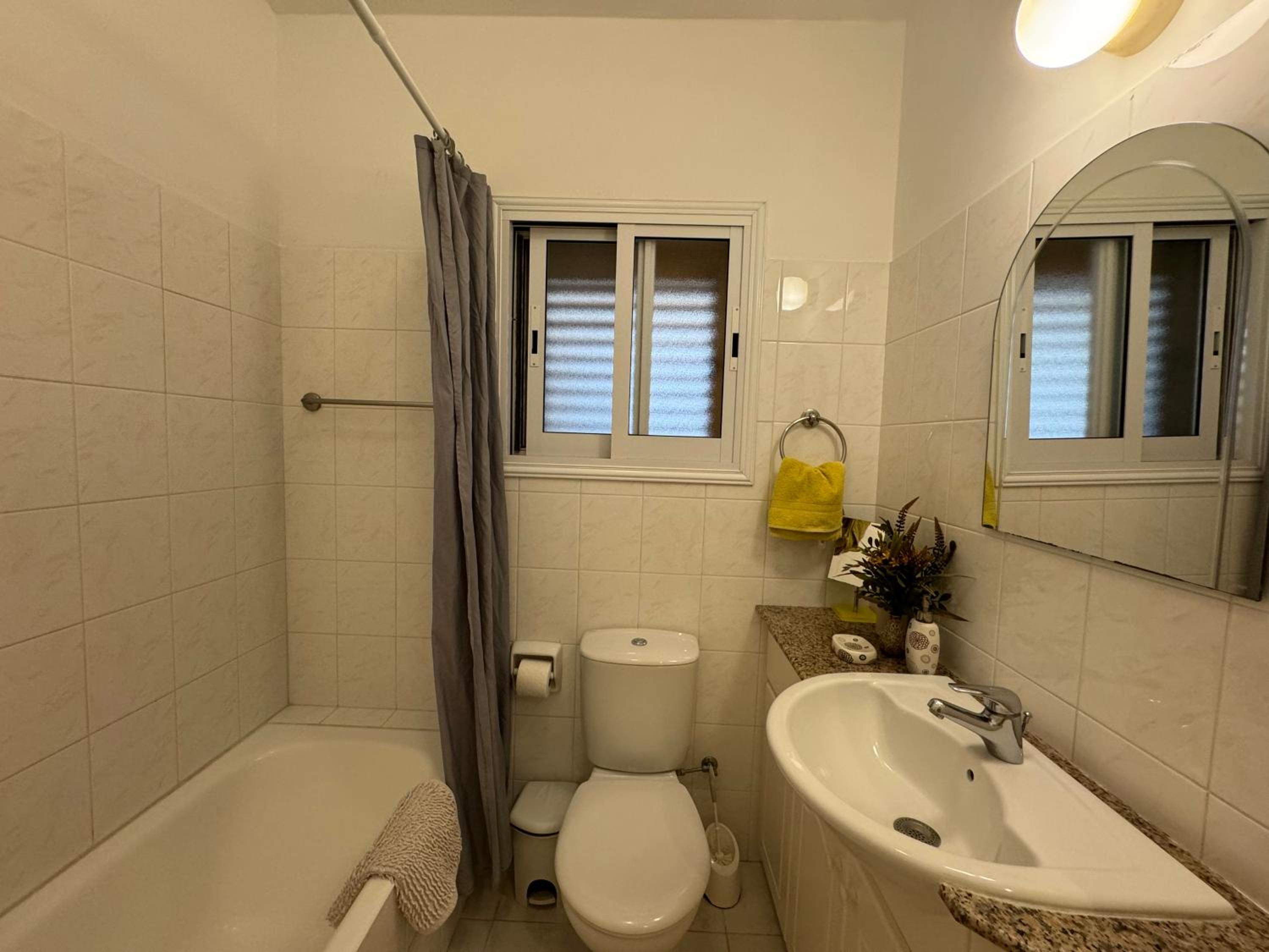 New cozy Villa near the beaches in the Magnificent Gardens of Regina with swimming pools!