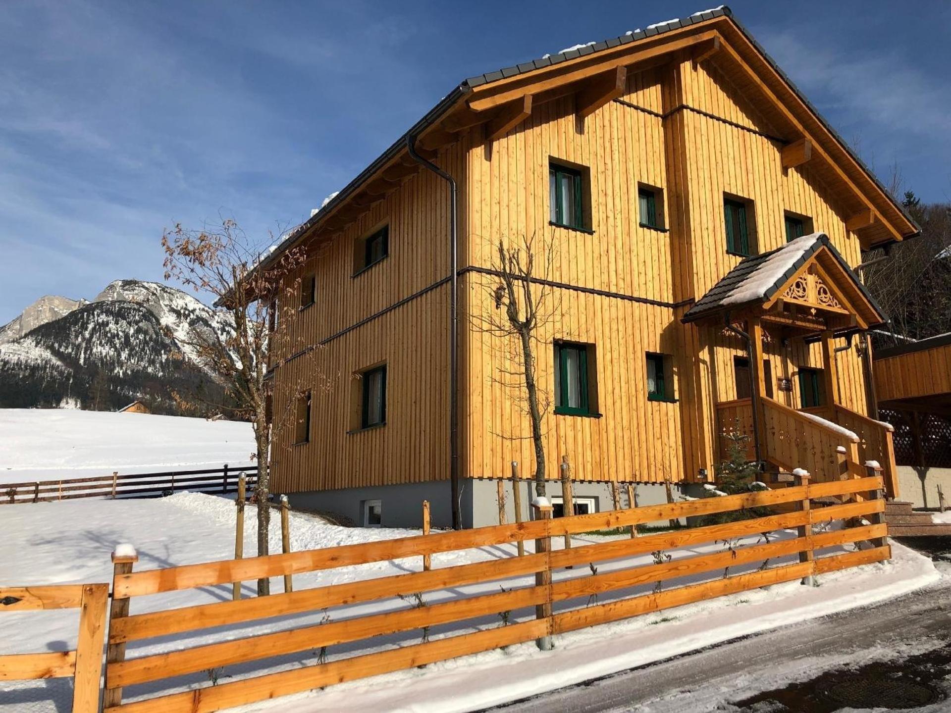 Nette Wohnung in Bad Aussee mit Garten und Grill und Bergblick