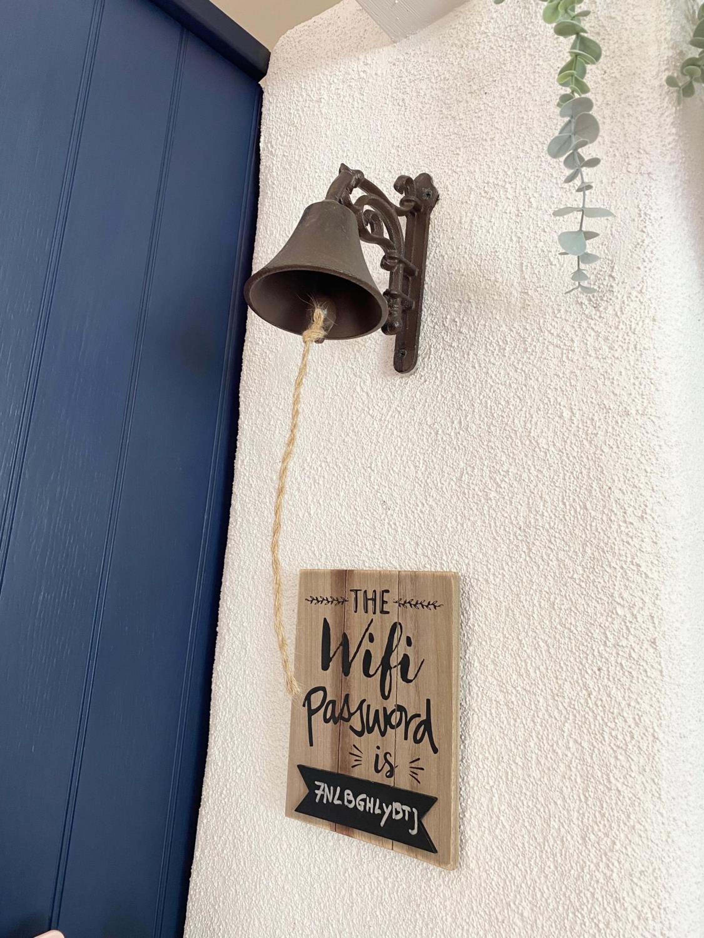 Laughing Seagull Cottage - Sea Views and Sauna