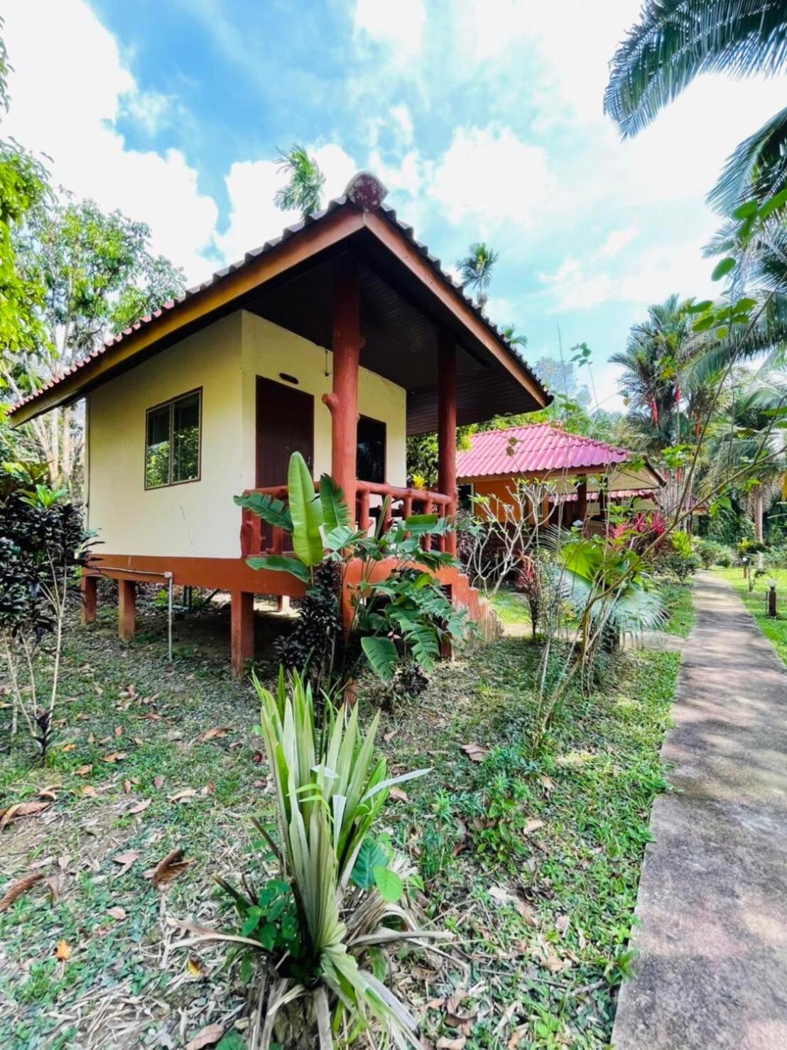 Khao Sok Nung House
