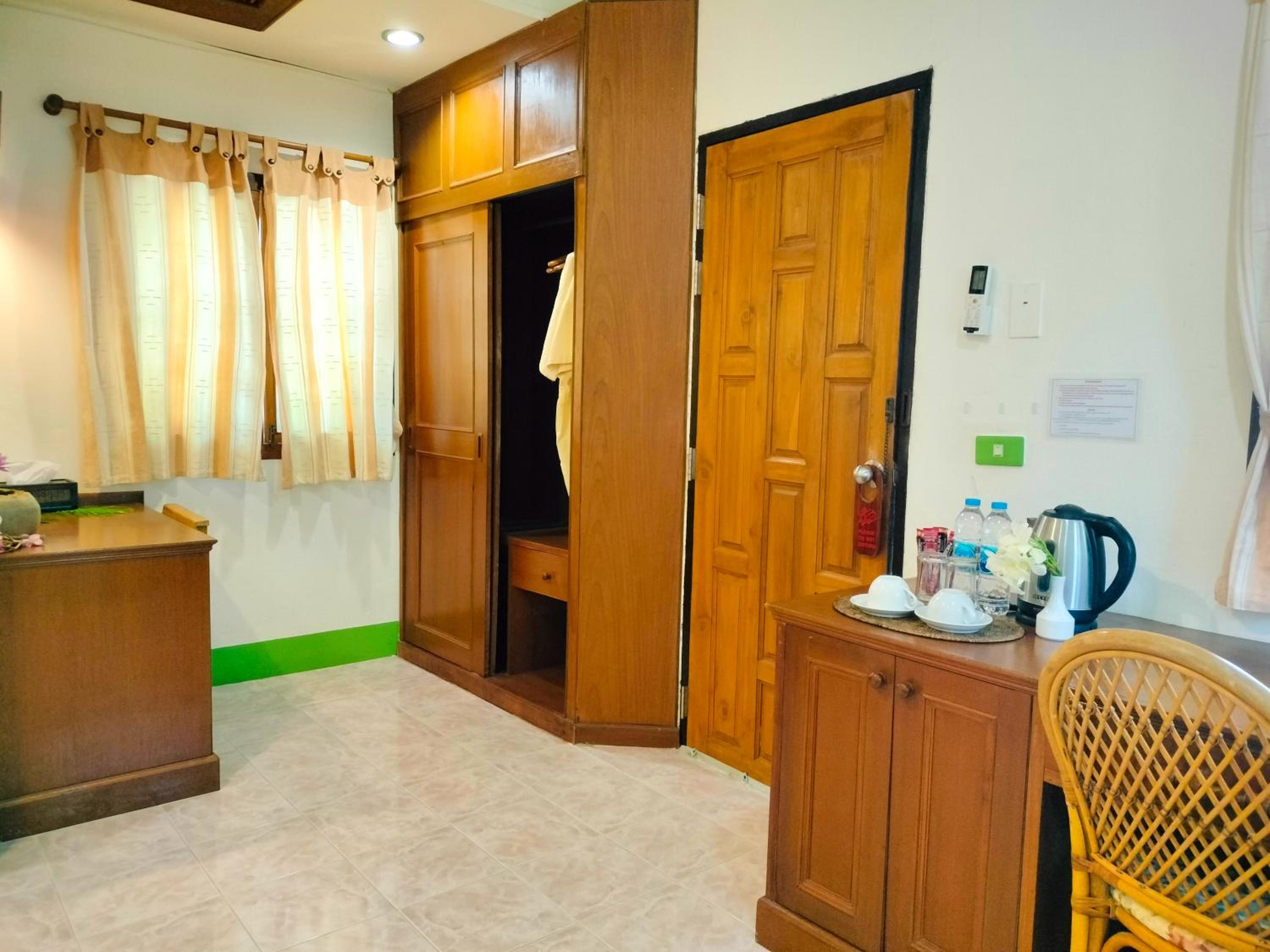 Phuwadee Resort