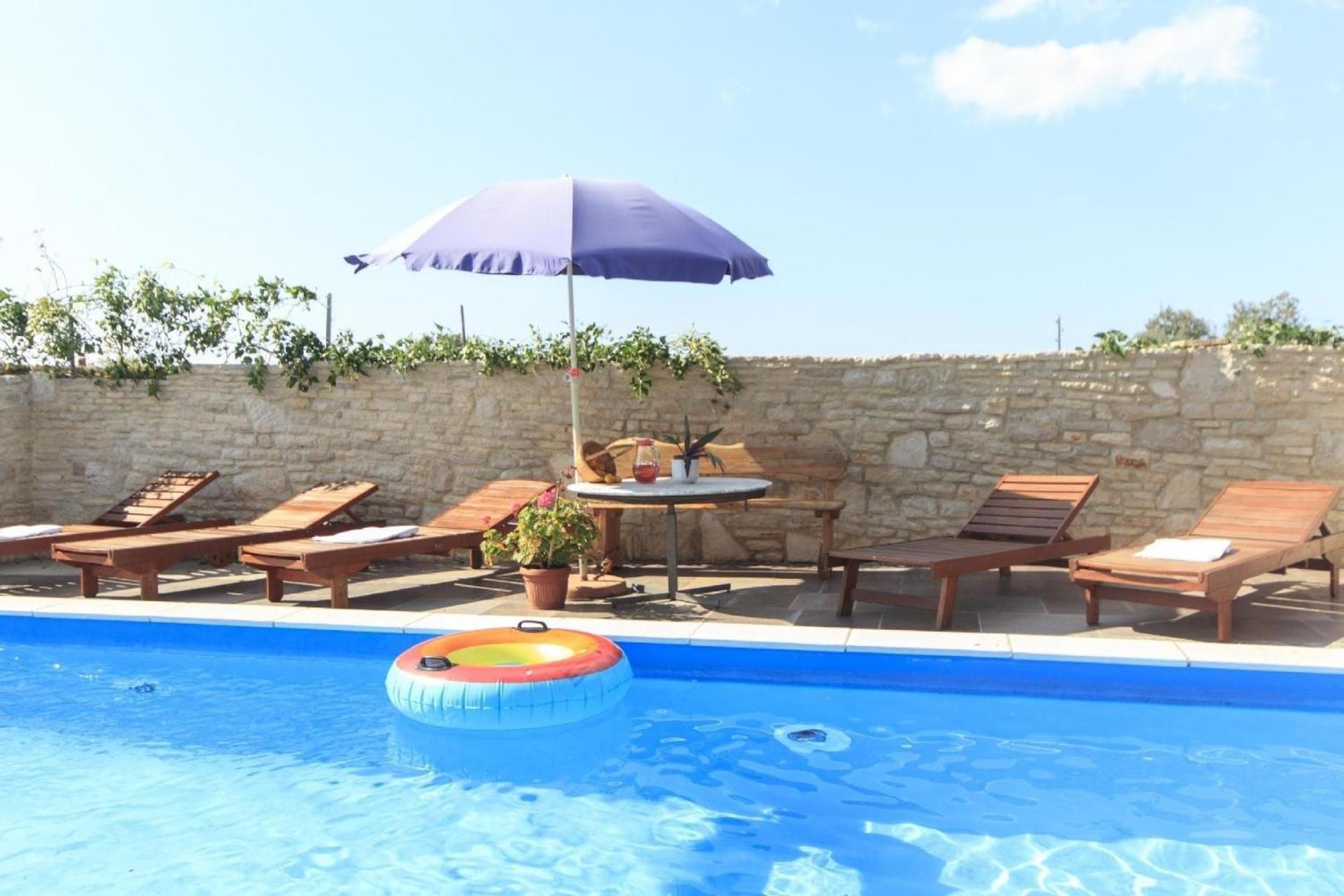 Villa Natalia Peroj, mit privaten Pool