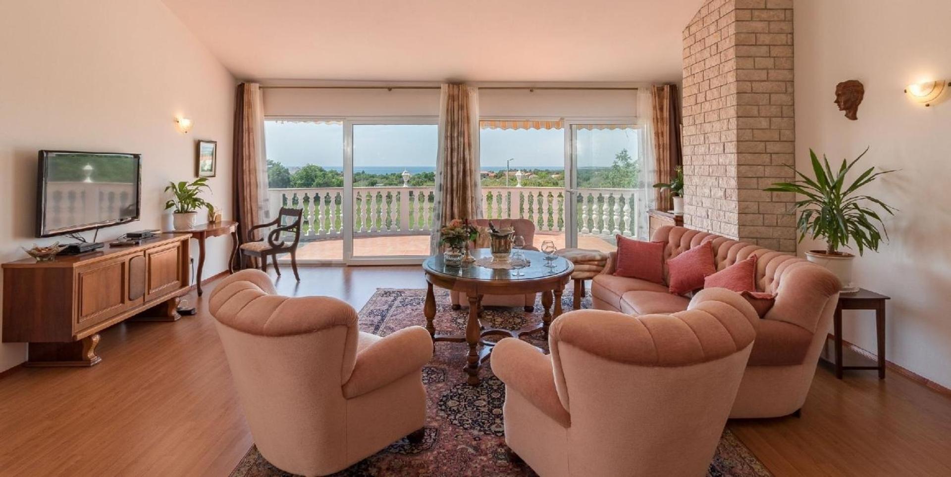 Villa Natalia Peroj, mit privaten Pool
