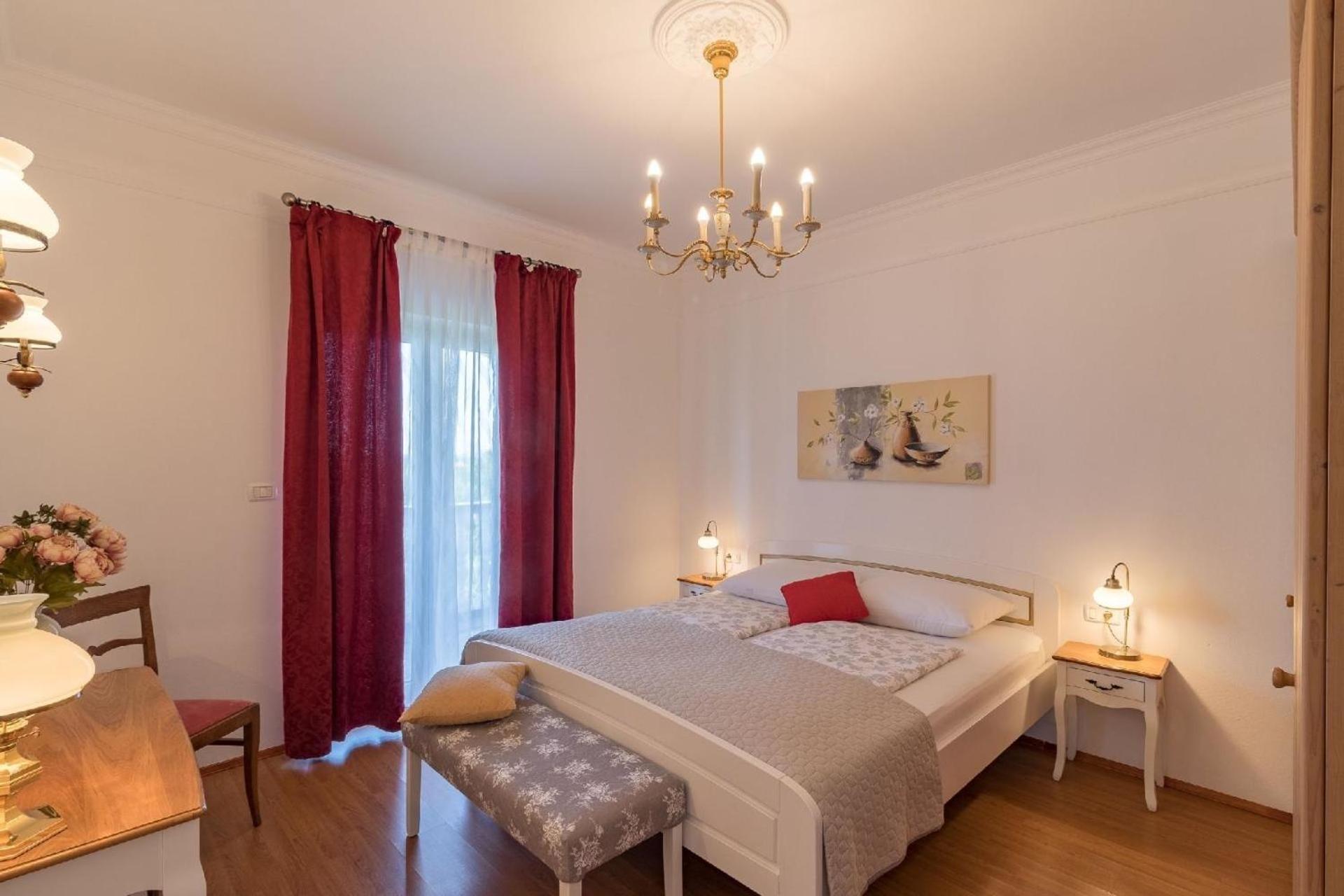 Villa Natalia Peroj, mit privaten Pool