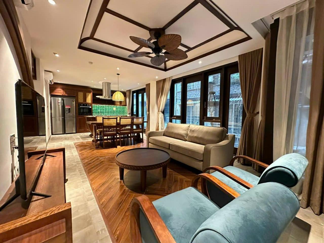 3 Bedrooms Apartment