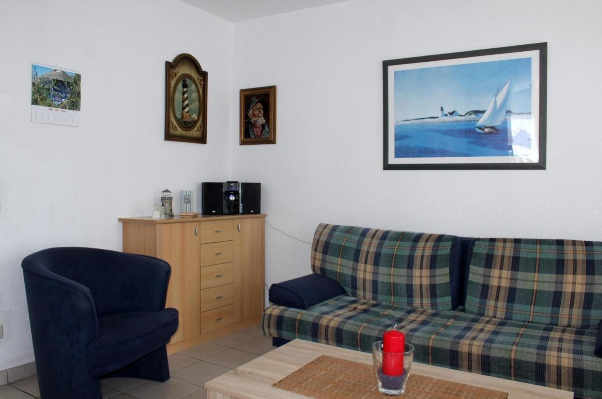 Strandnahe Wohnung Mit Terrasse Und Parkplatz