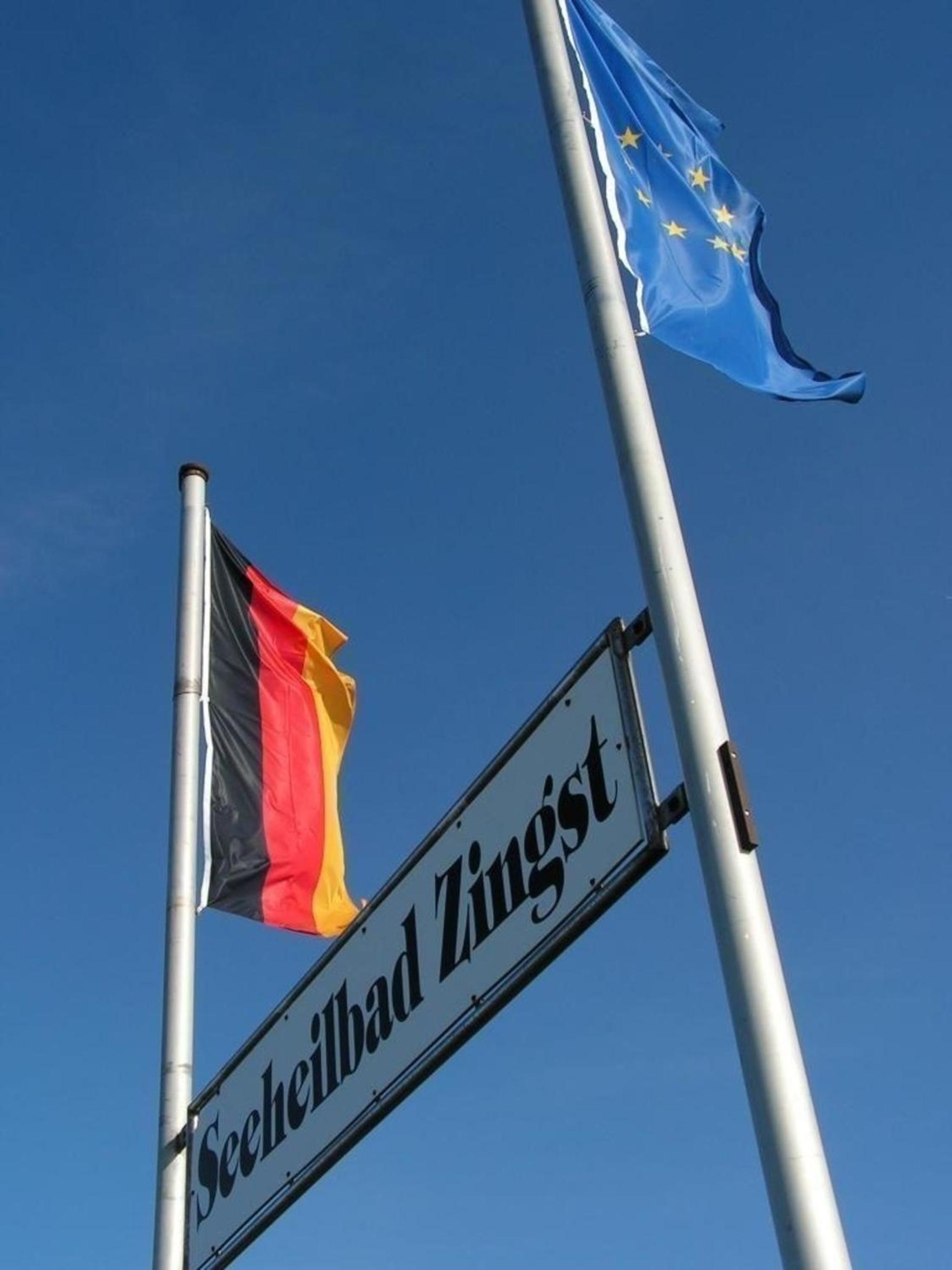 Strandnahe Wohnung Mit Terrasse Und Parkplatz