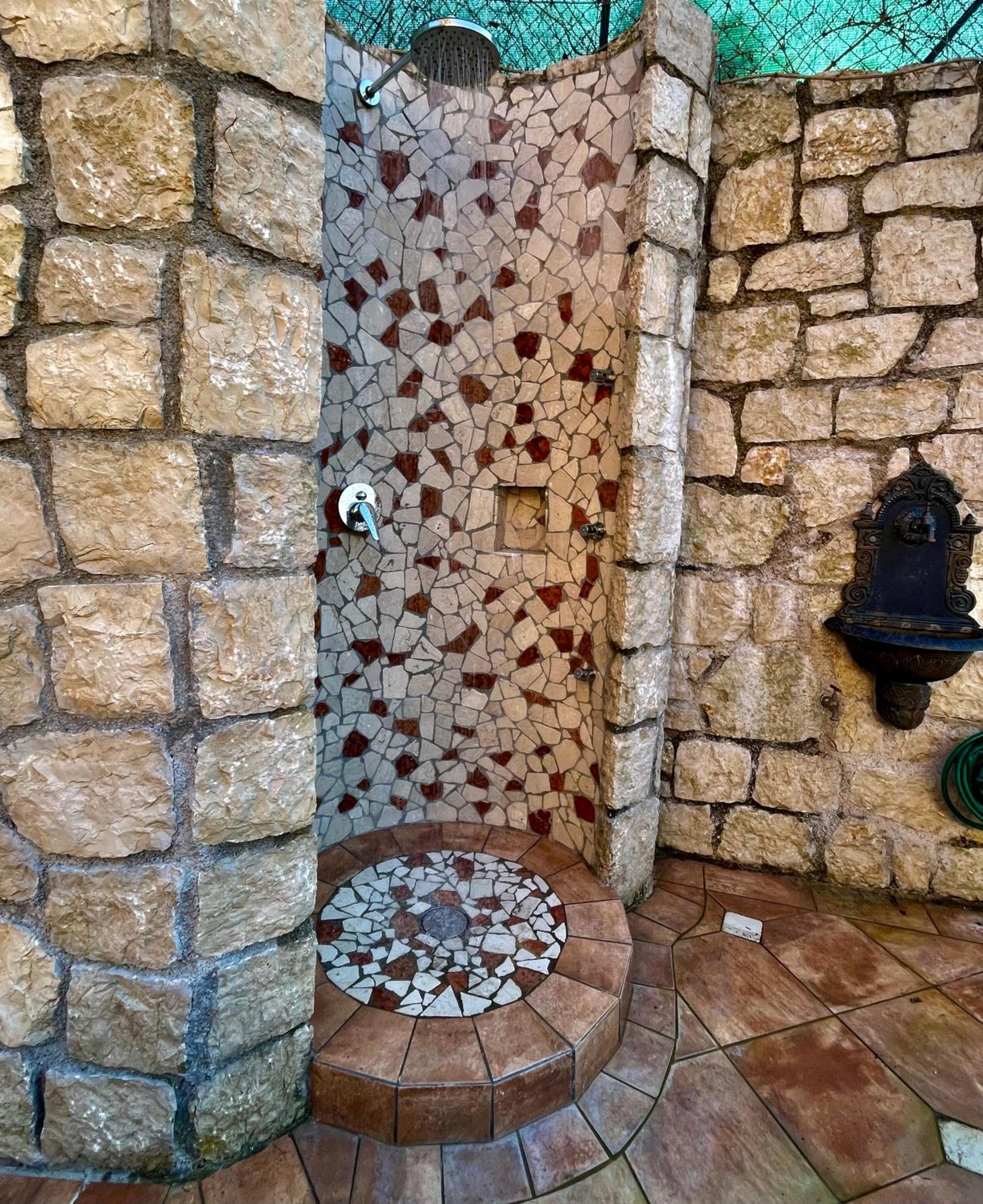 Photo 29
