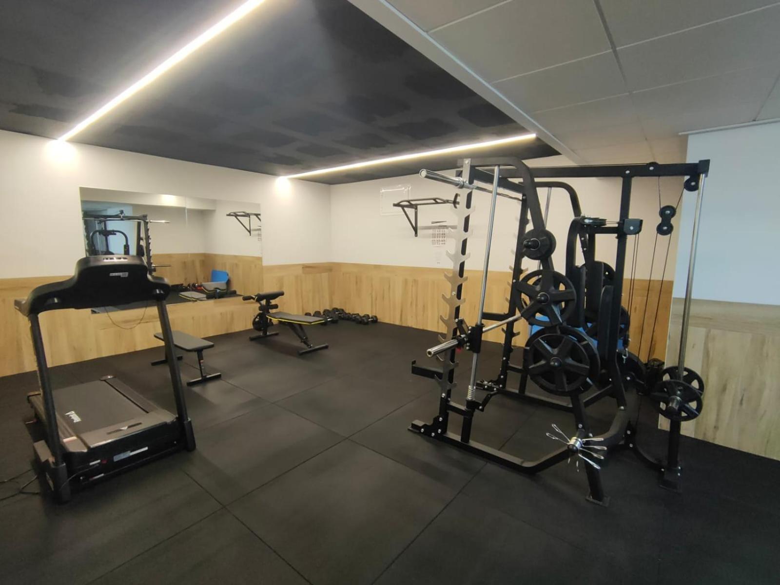 ARENALES terrace refugee new apartment with pool and gym