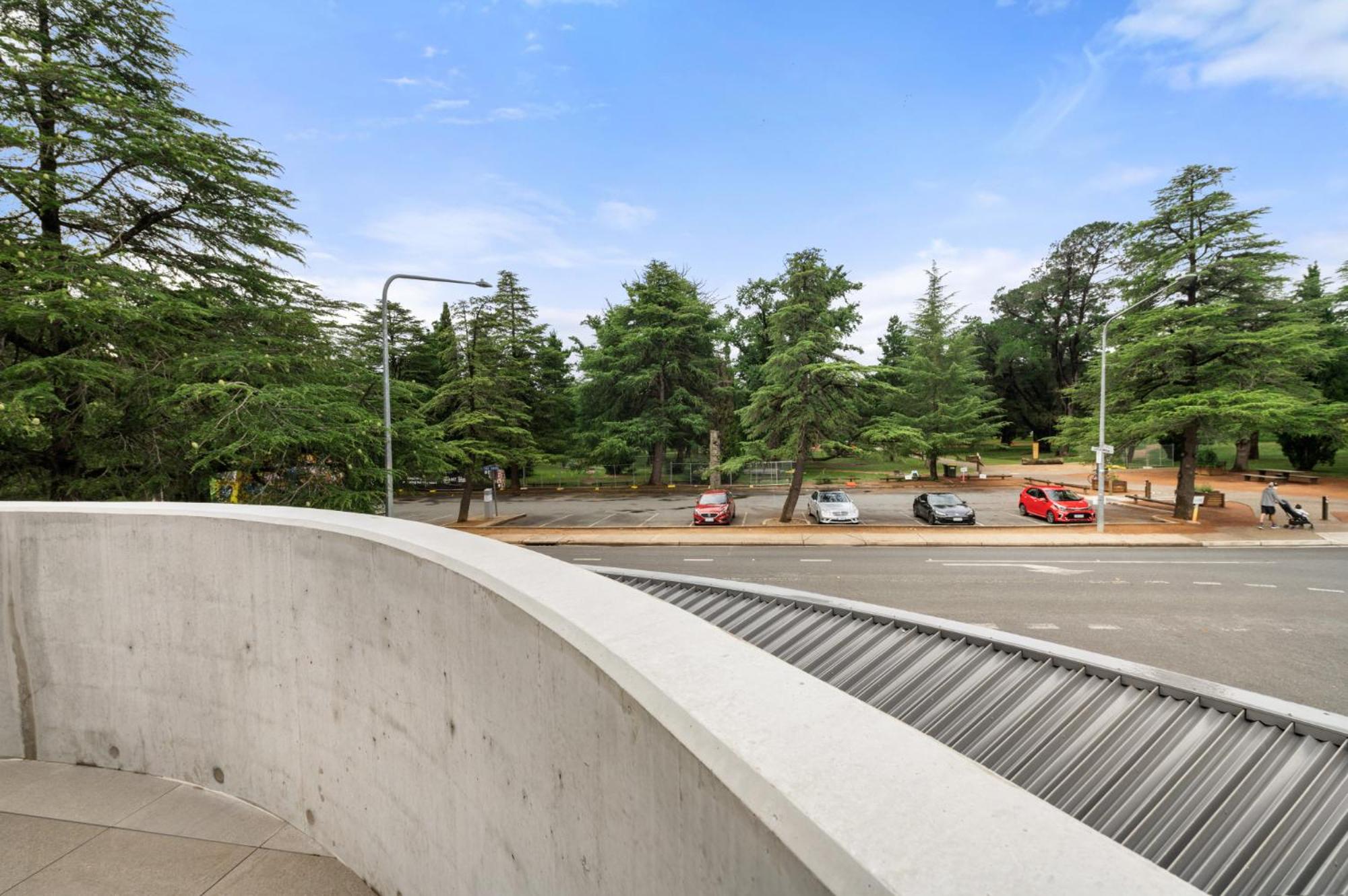 Braddon Studio with Communal BBQ