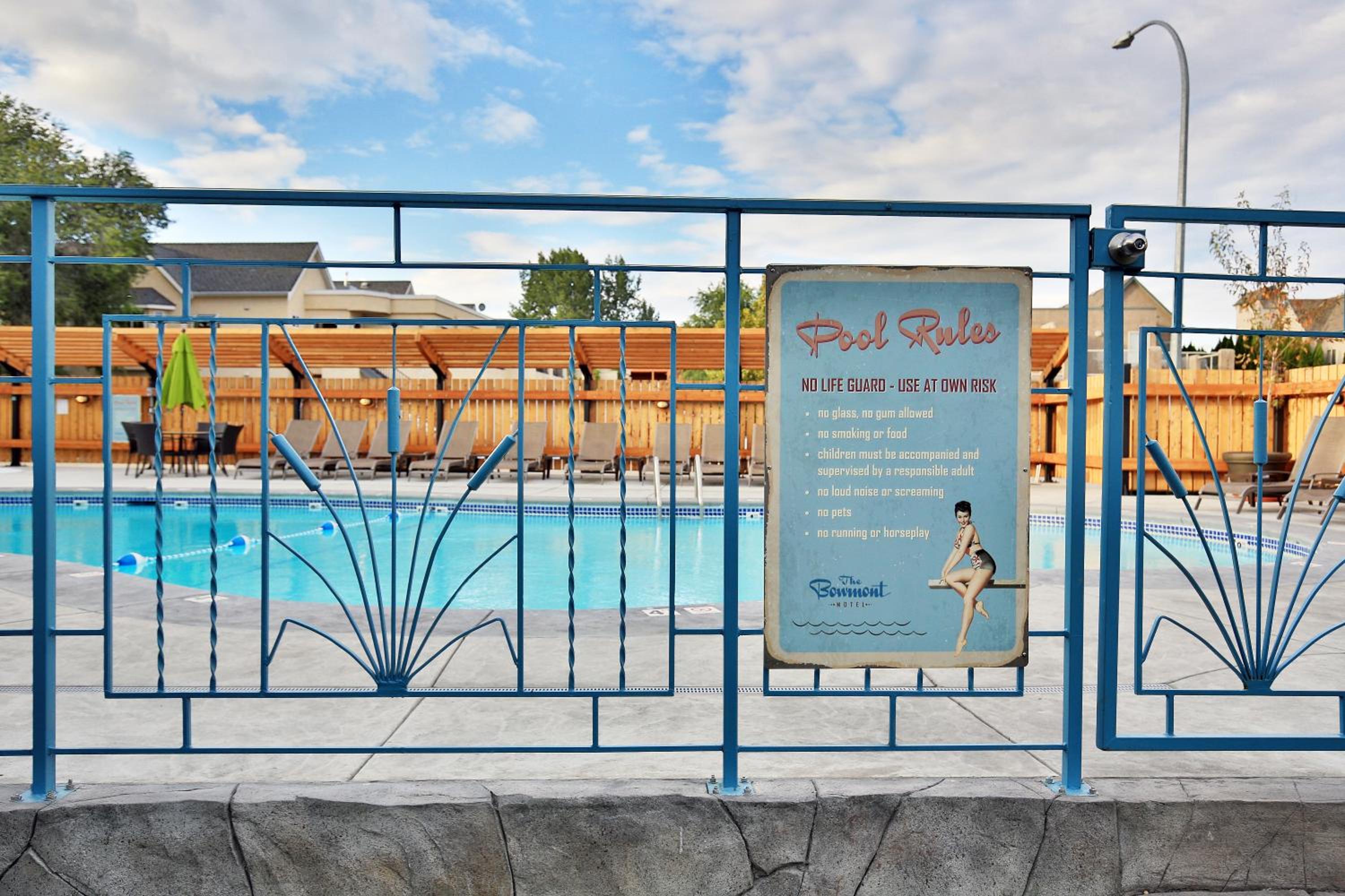 Bowmont Motel - Image 5