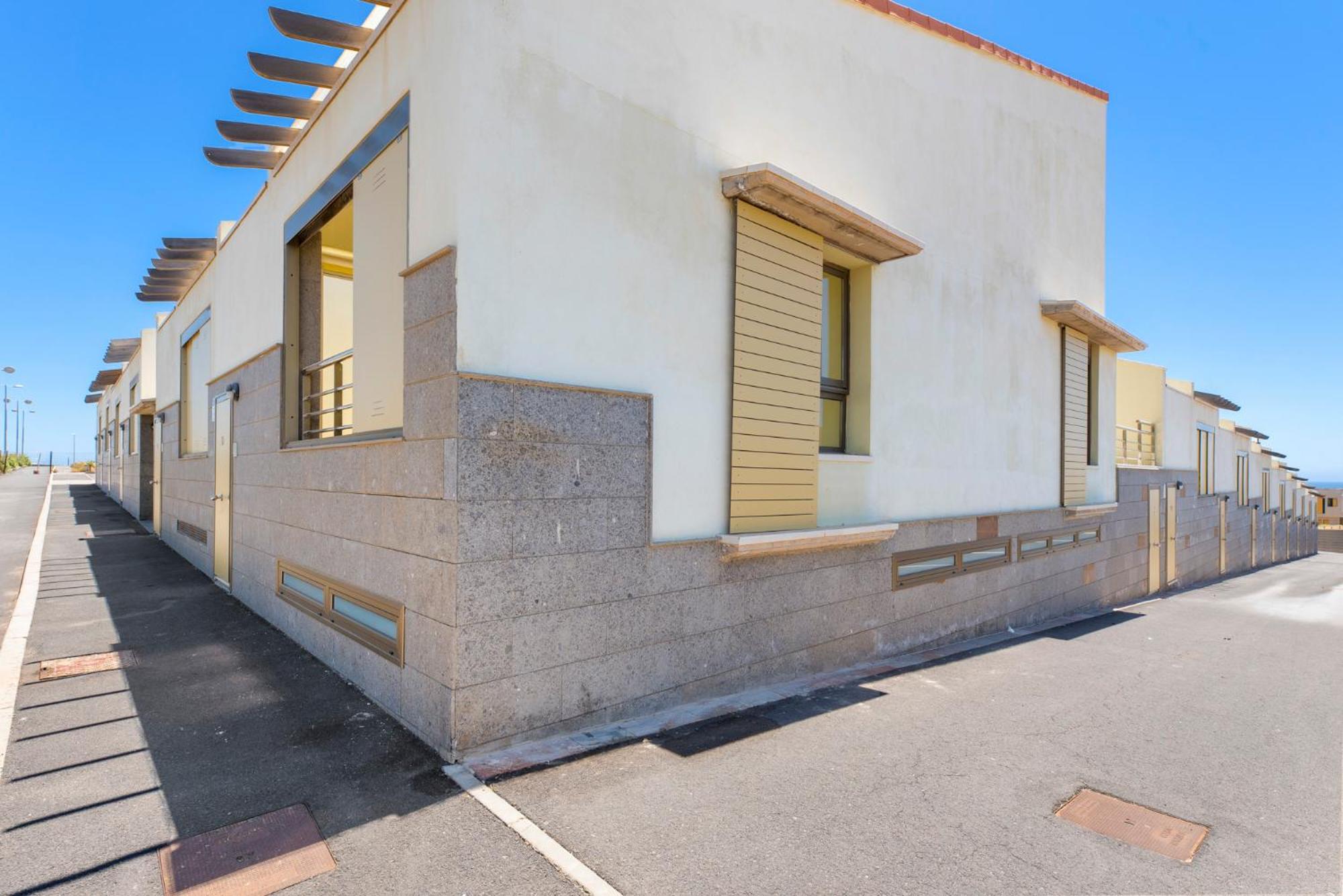 MEDANO4YOU Los Patios Townhouse
