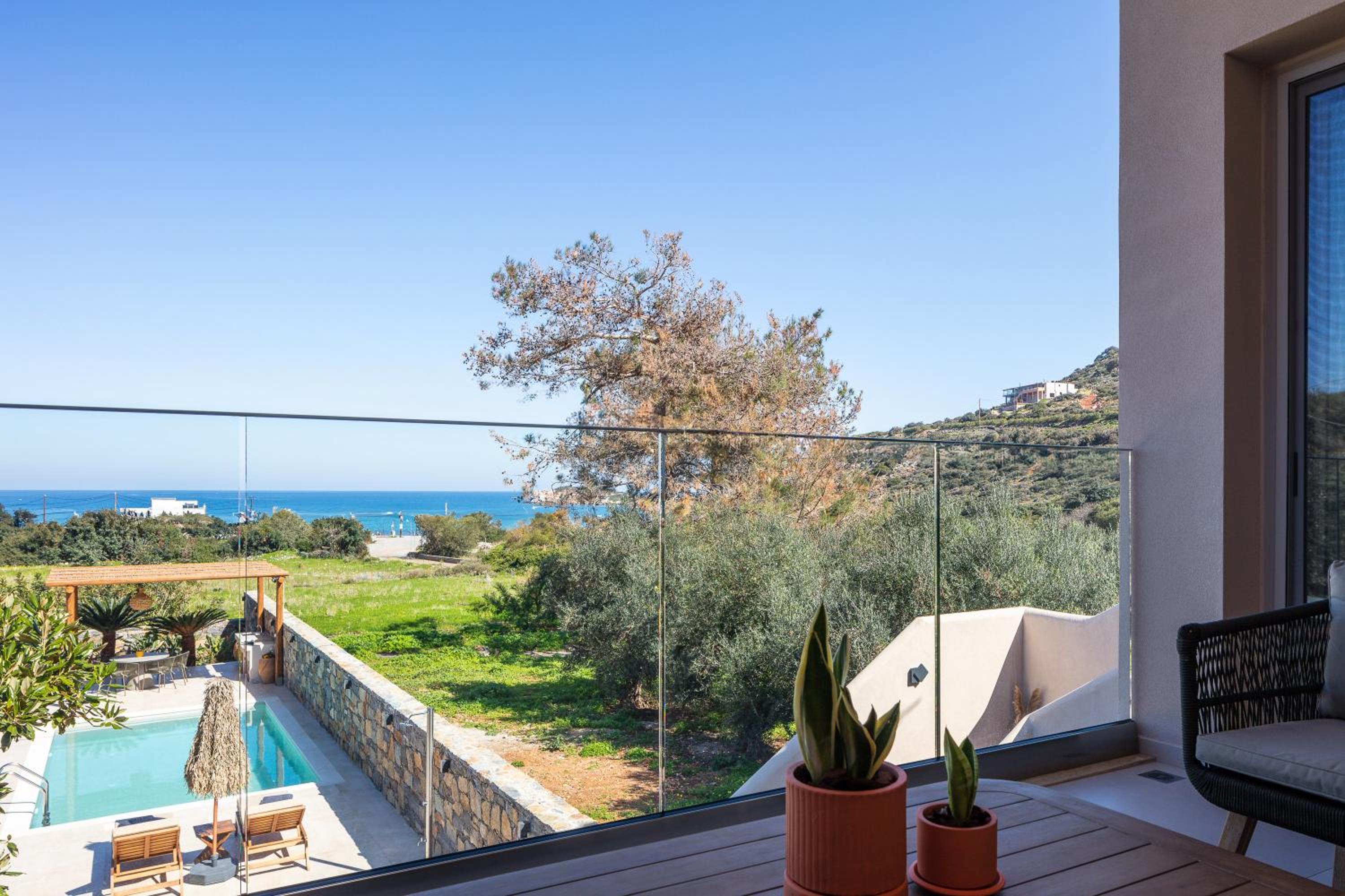 KaYa SeaView Residence