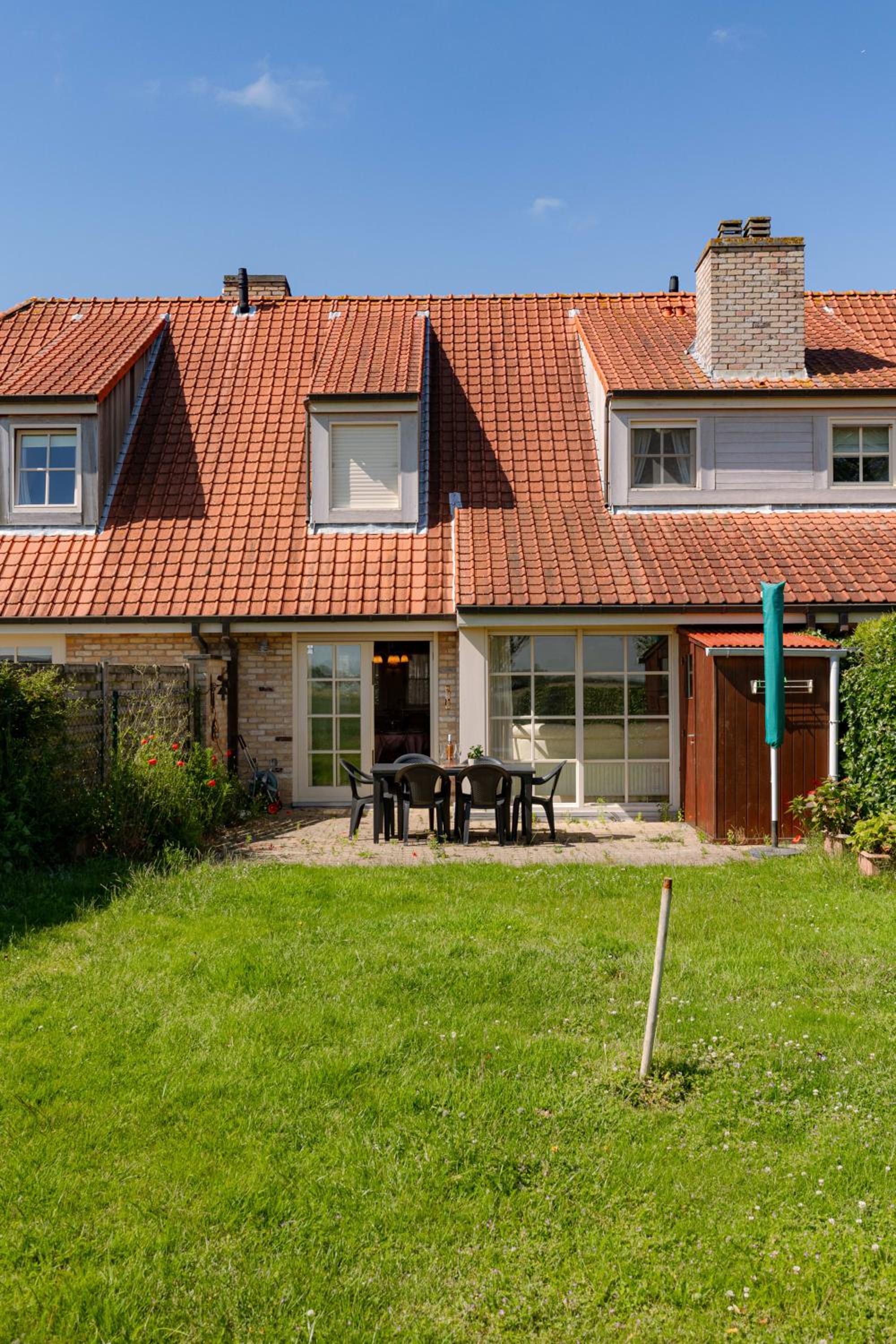 Nice holiday home in a quiet area in De Haan