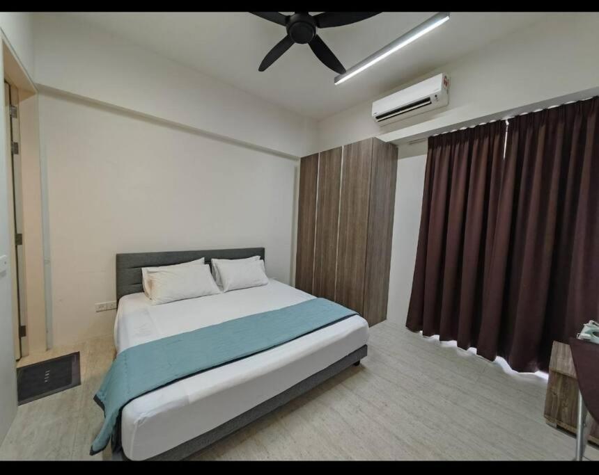By The Sea Beach Front and Seaview Apartment 2 view 4