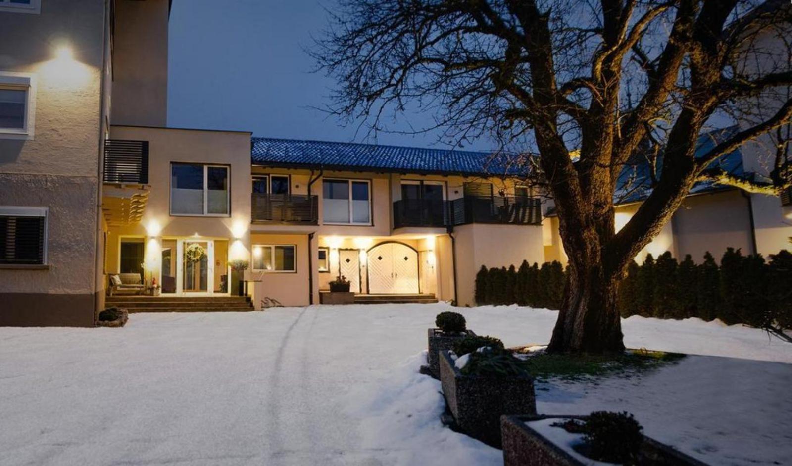 Haus Schnöll Top 1