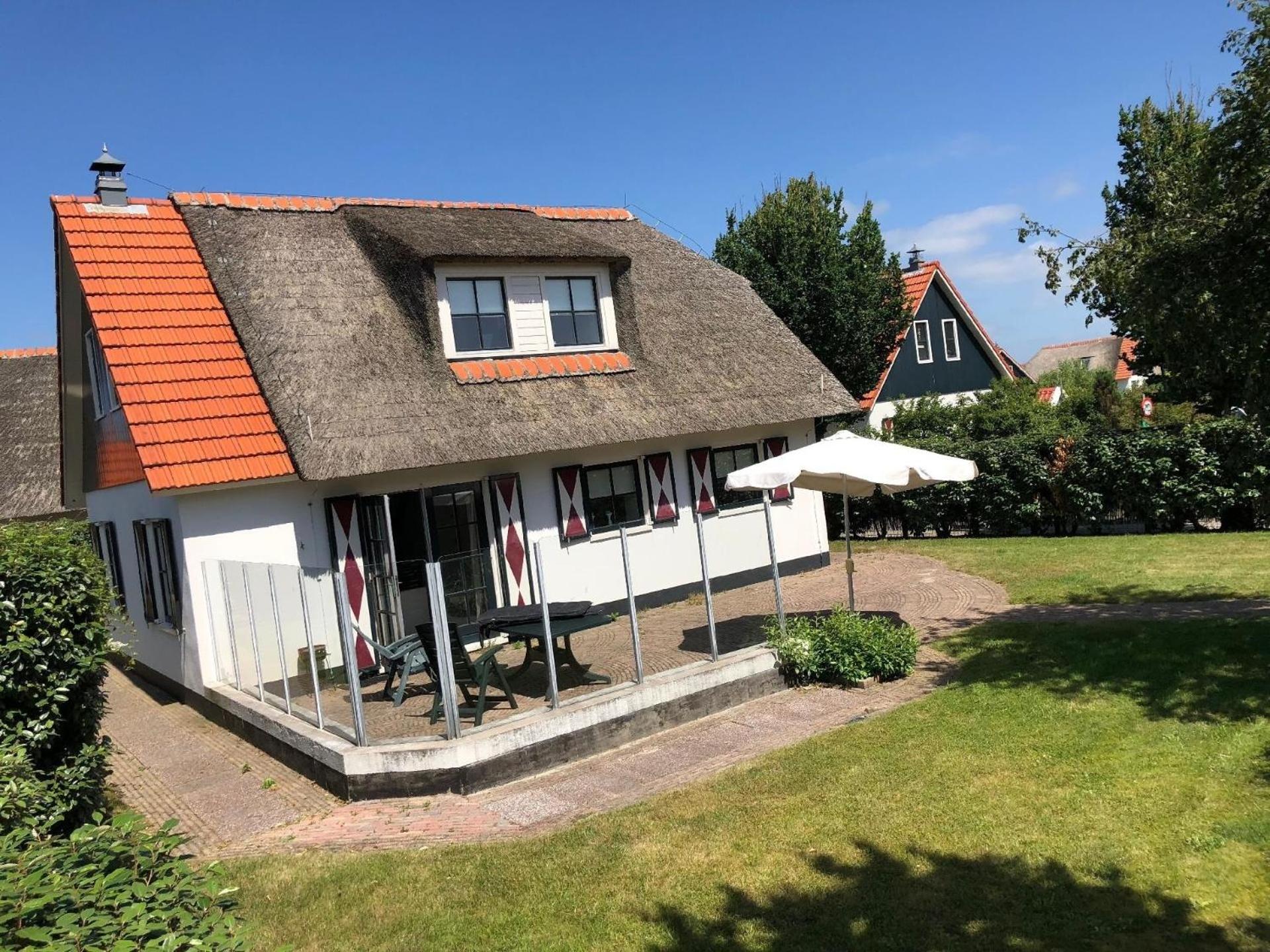 Villa nahe Callantsoog in einem Ferienpark view 2