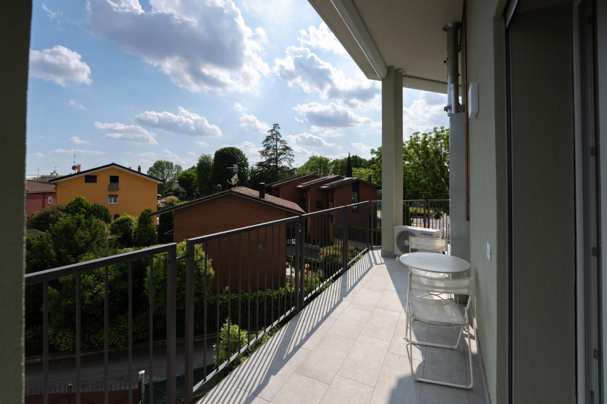 Villa Zina - Apt Giallo - 10 min from city centre and airport photo 4