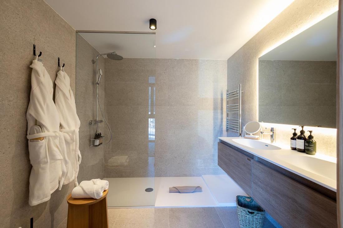 5Star Apartment 1 Min to Ski Lift Pool Sauna