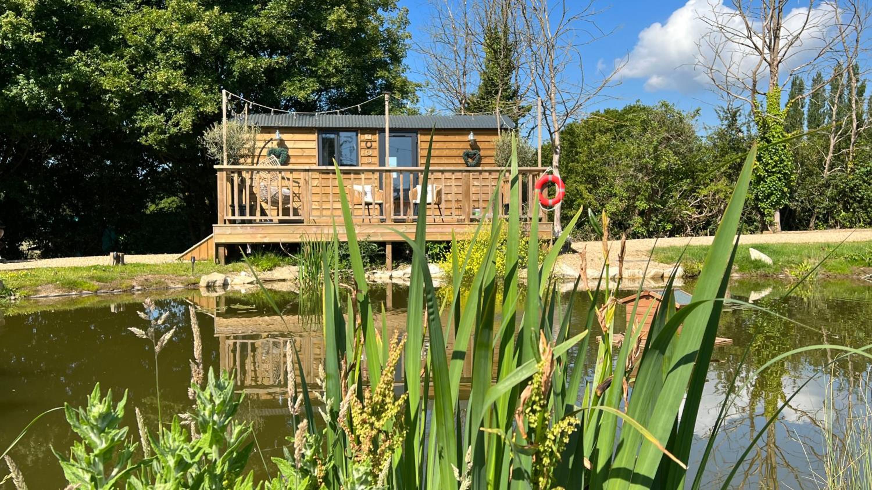 Rusty Duck Retreat Shepherds Hut view 4