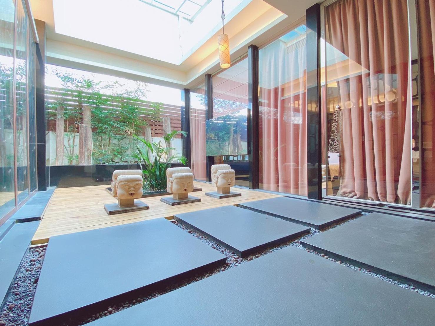 Orient Luxury Villa Motel