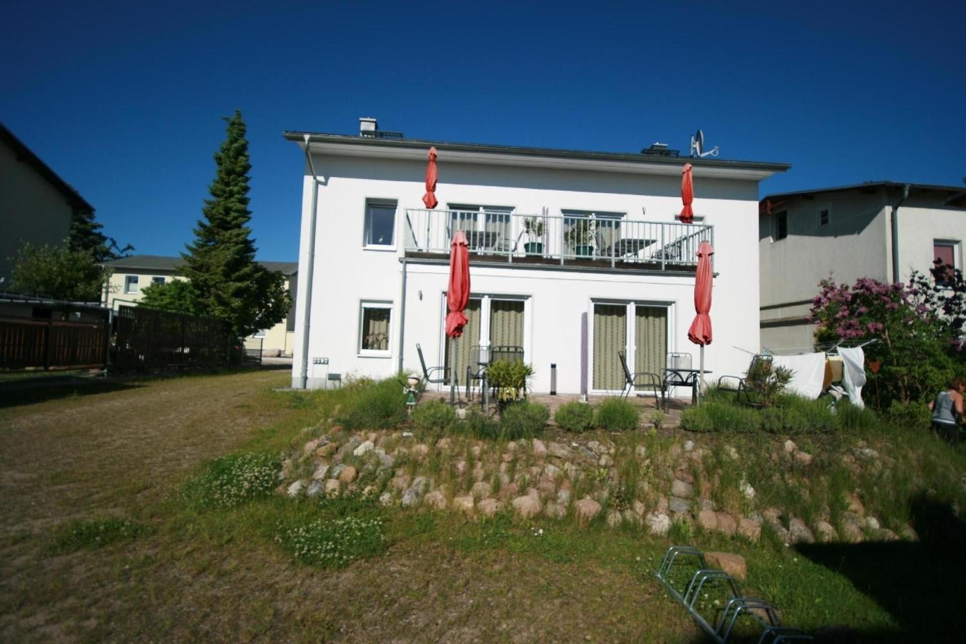 Nette Ferienwohnung mit Balkon für 4 Personen in der Hafenstadt Sassnitz, Ostseeküste Deutschland