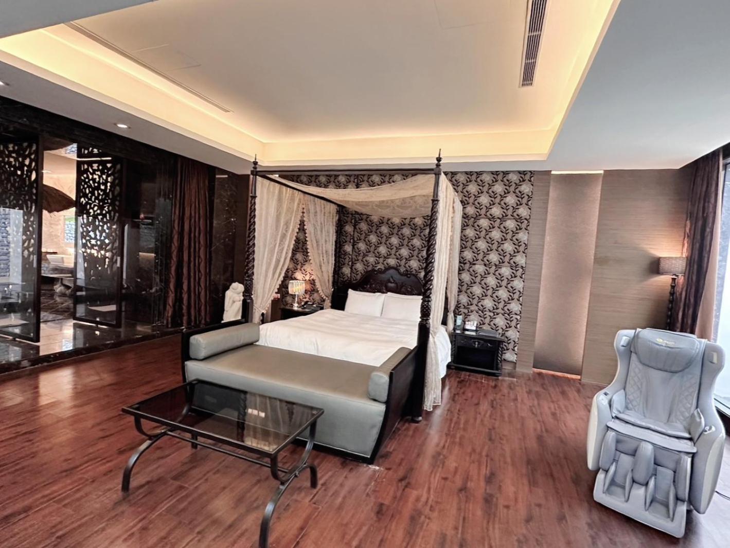 Orient Luxury Villa Motel