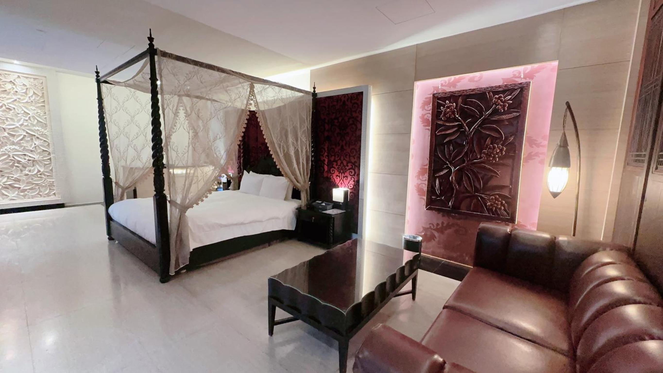Orient Luxury Villa Motel