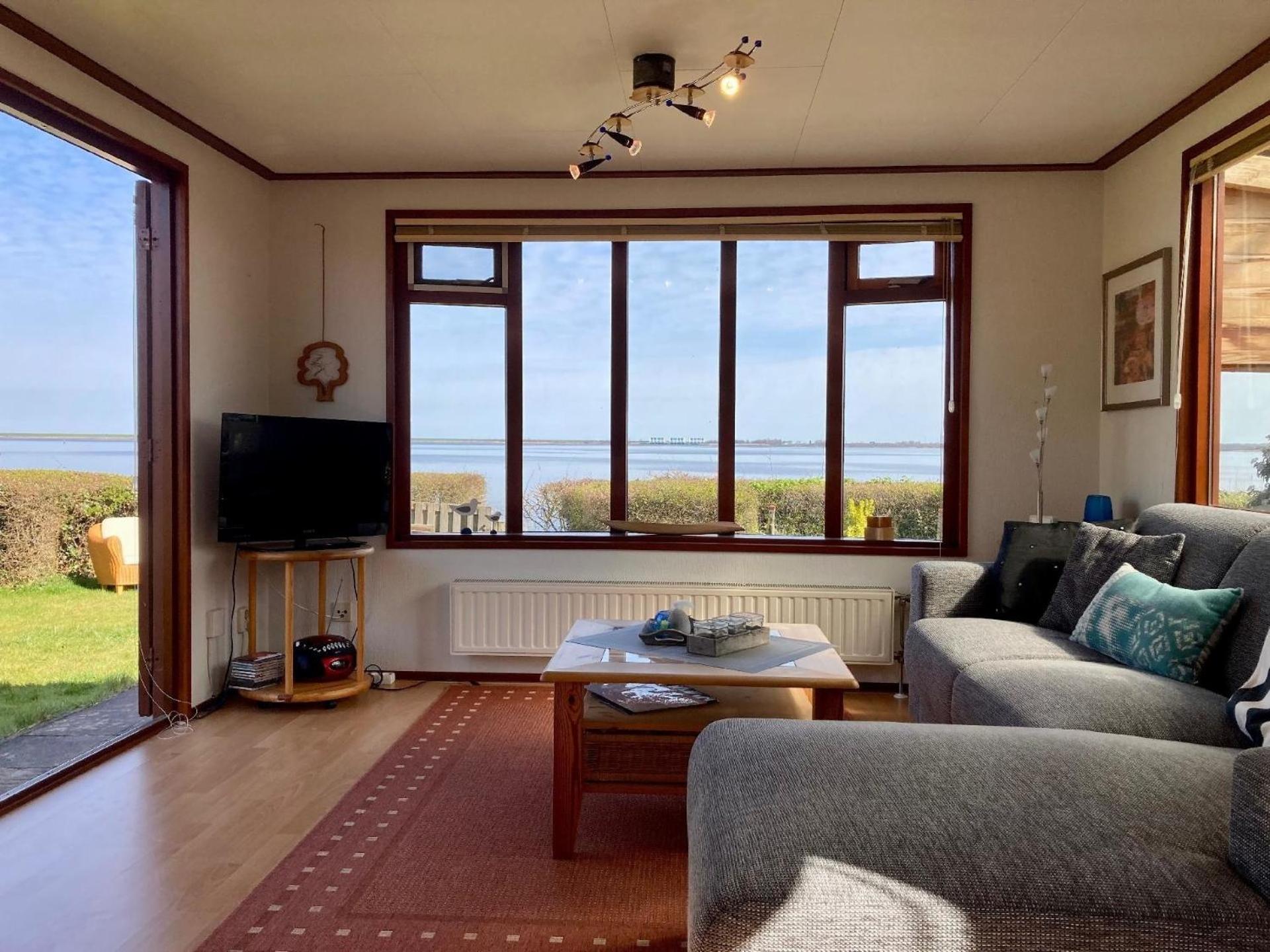 Haus Sonnenschein mit Blick auf das Lauwersmeer view 5